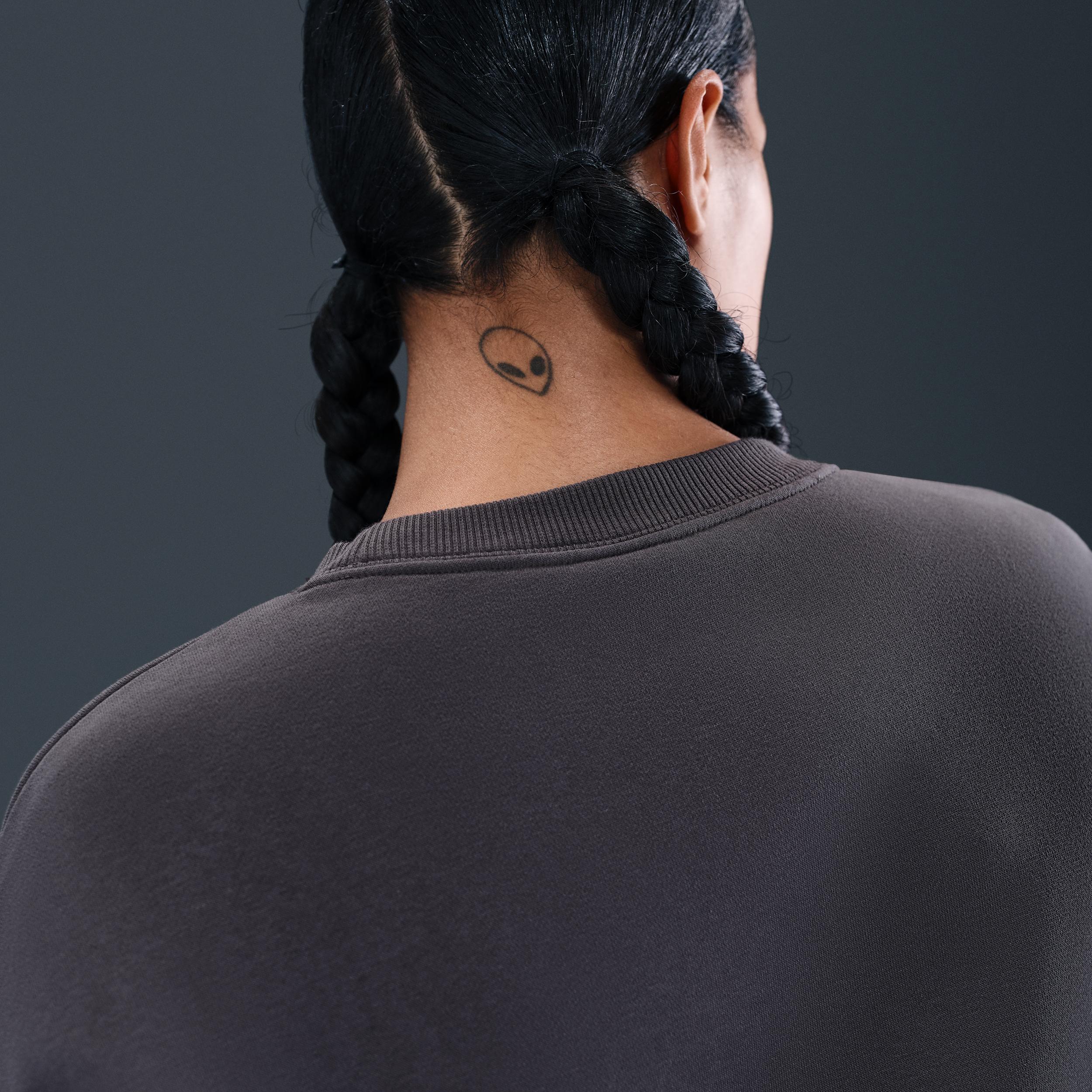 Womens Nike Sportswear Phoenix Fleece Oversized Crew-Neck Sweatshirt | FZ4270-036 Product Image