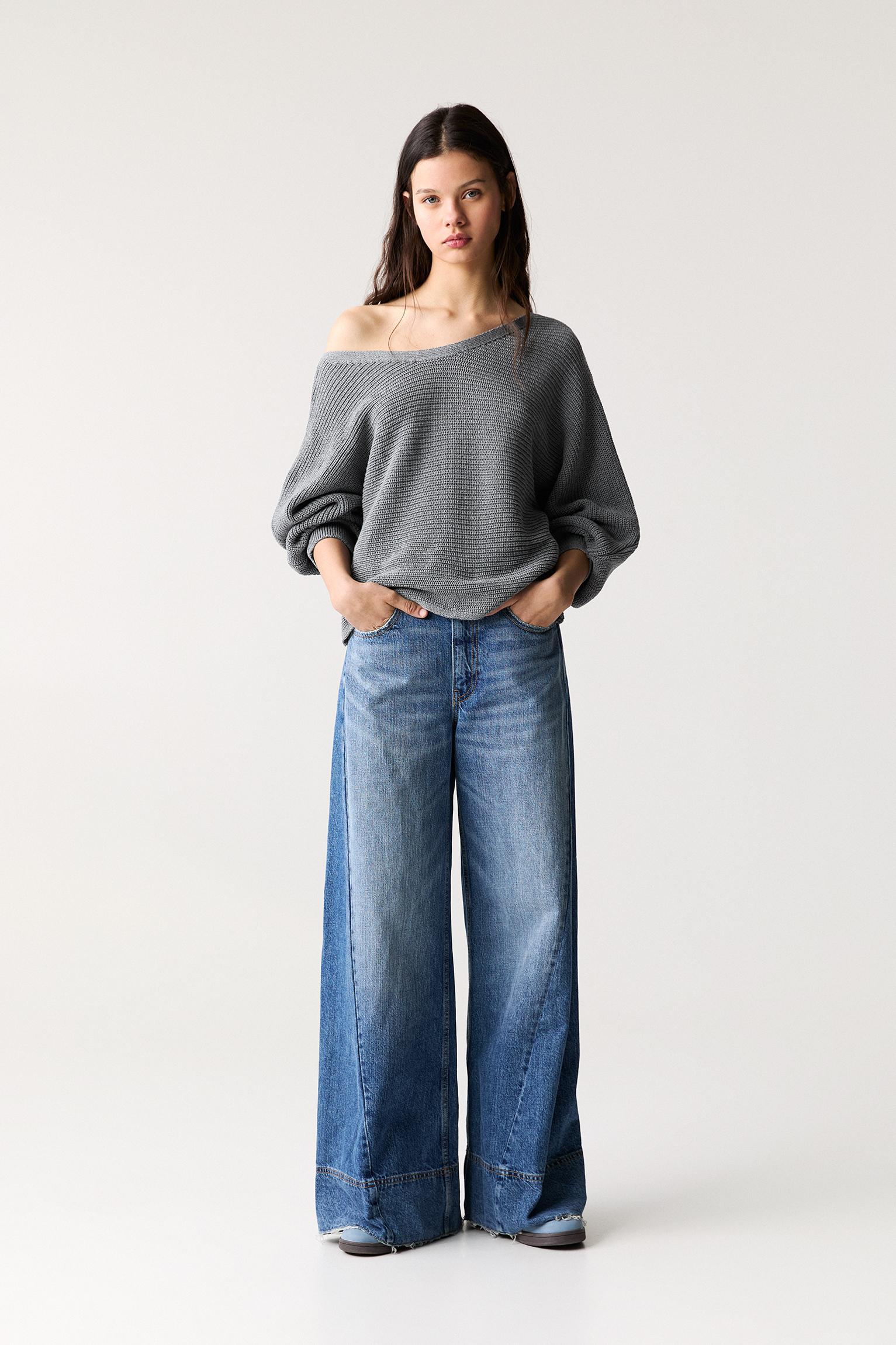 Asymmetric sweater Product Image