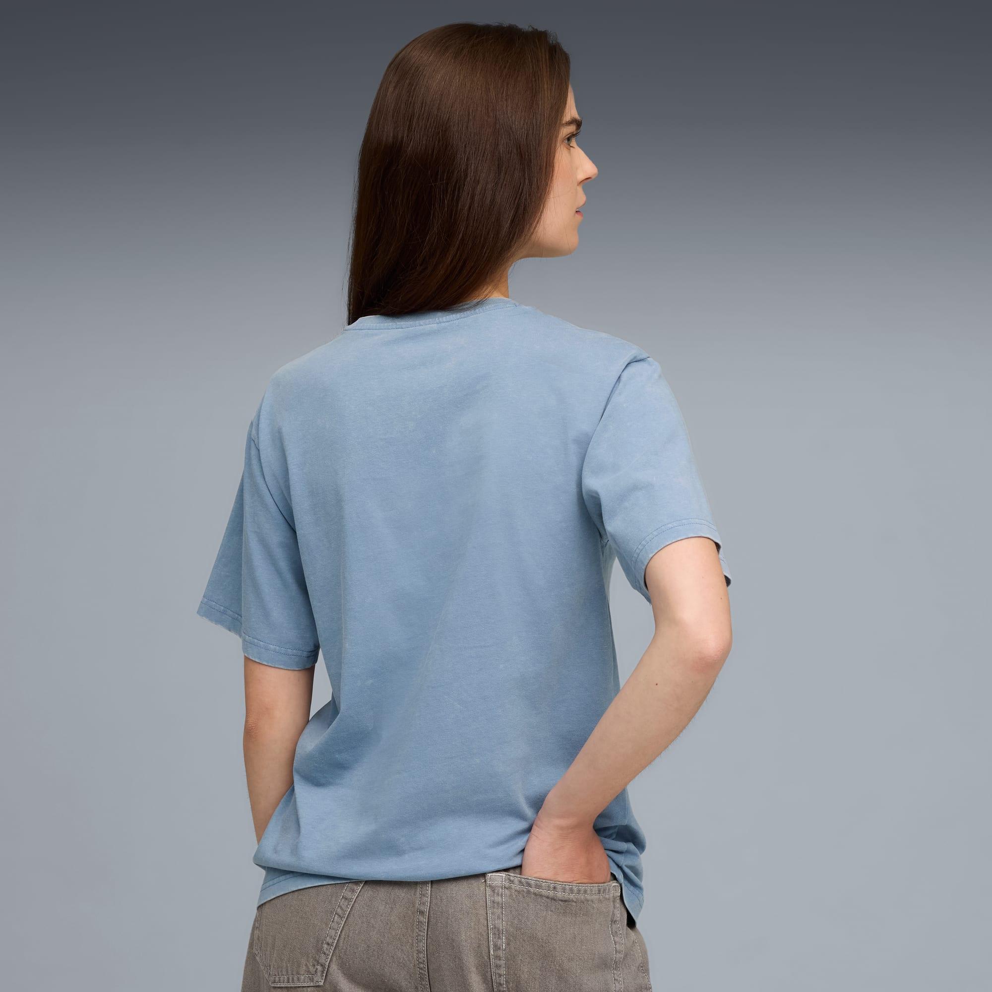 ESS ELEVATED Wash Tee Women Product Image