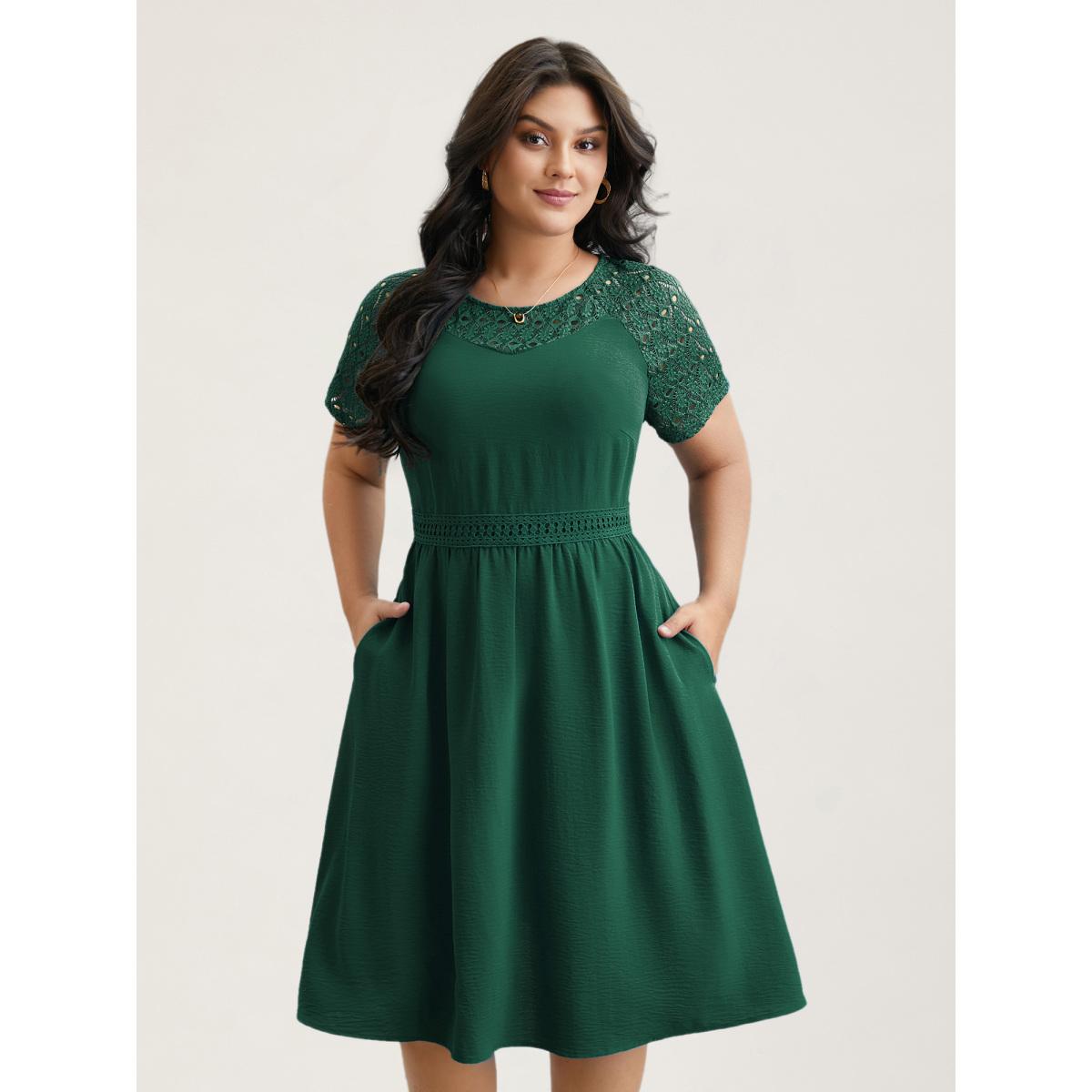 Plus Size Lace Cut-Out Raglan Sleeve Pockets Midi Dress DarkGreen Women Timeless Woven ribbon&lace trim Round Neck Short sleeve Curvy BloomChic 28/5X Product Image