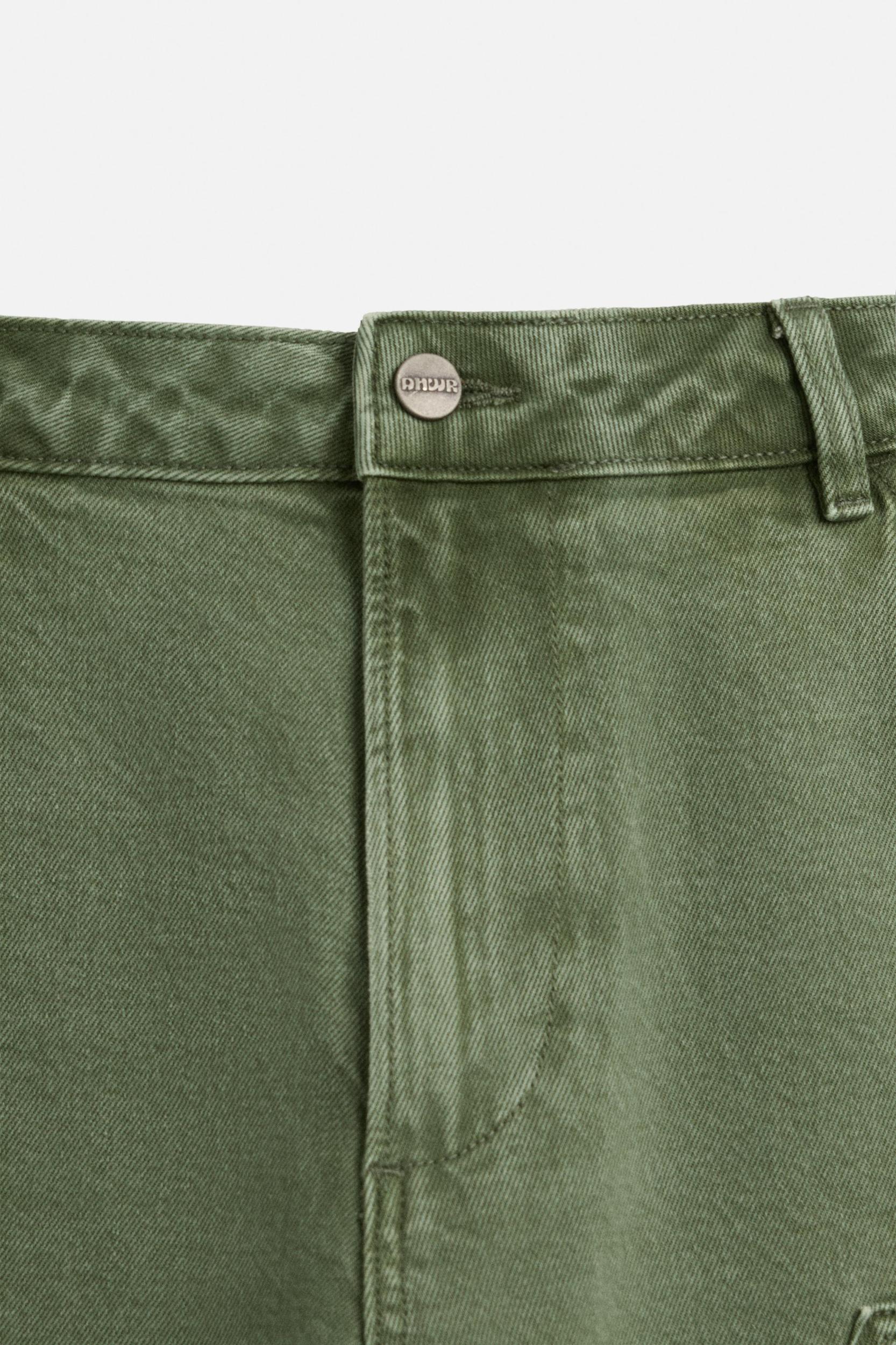 CARPENTER POCKET SHORTS Product Image