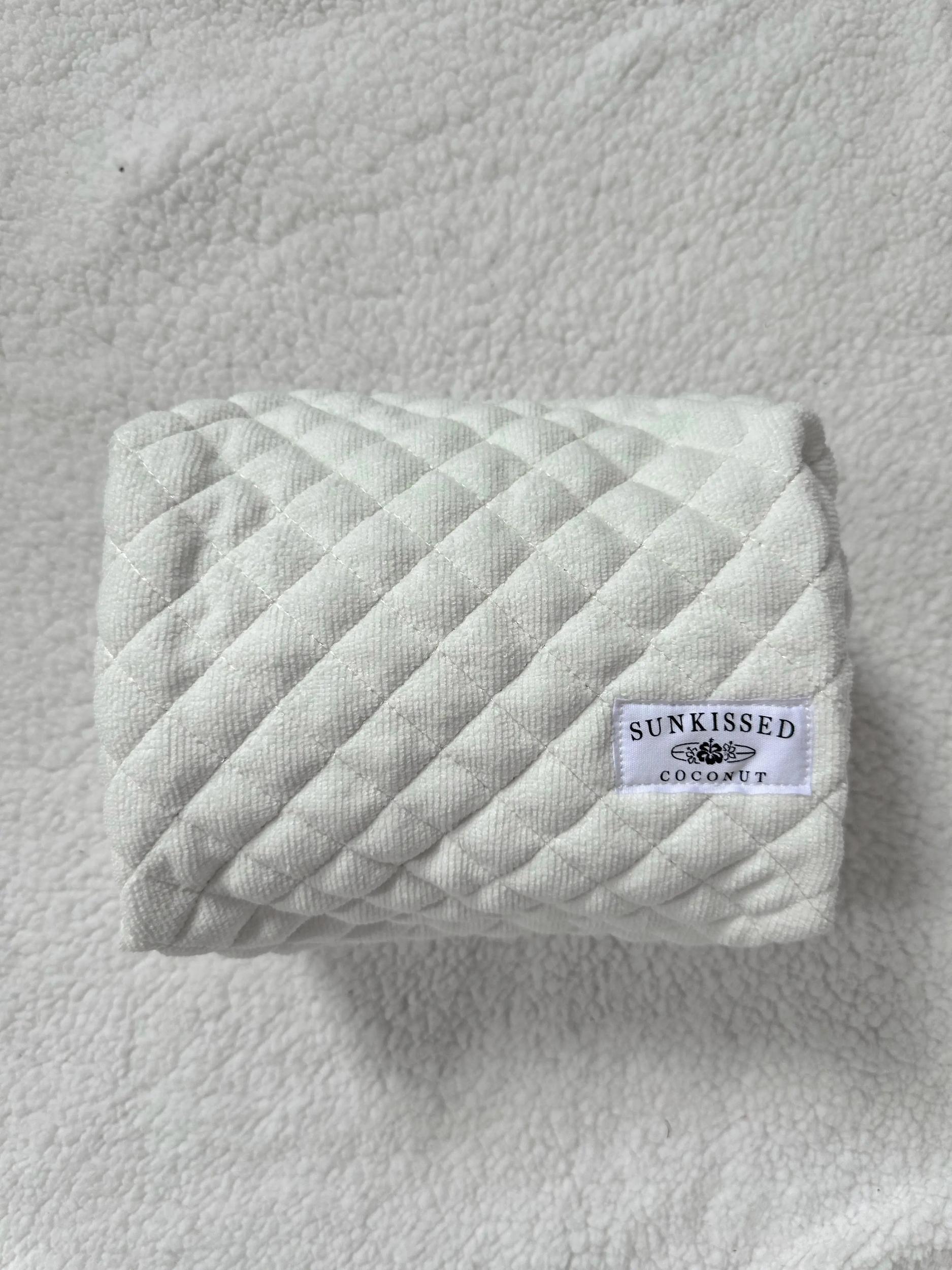 Large Teddy Bear Quilted Handmade Travel Bag Product Image