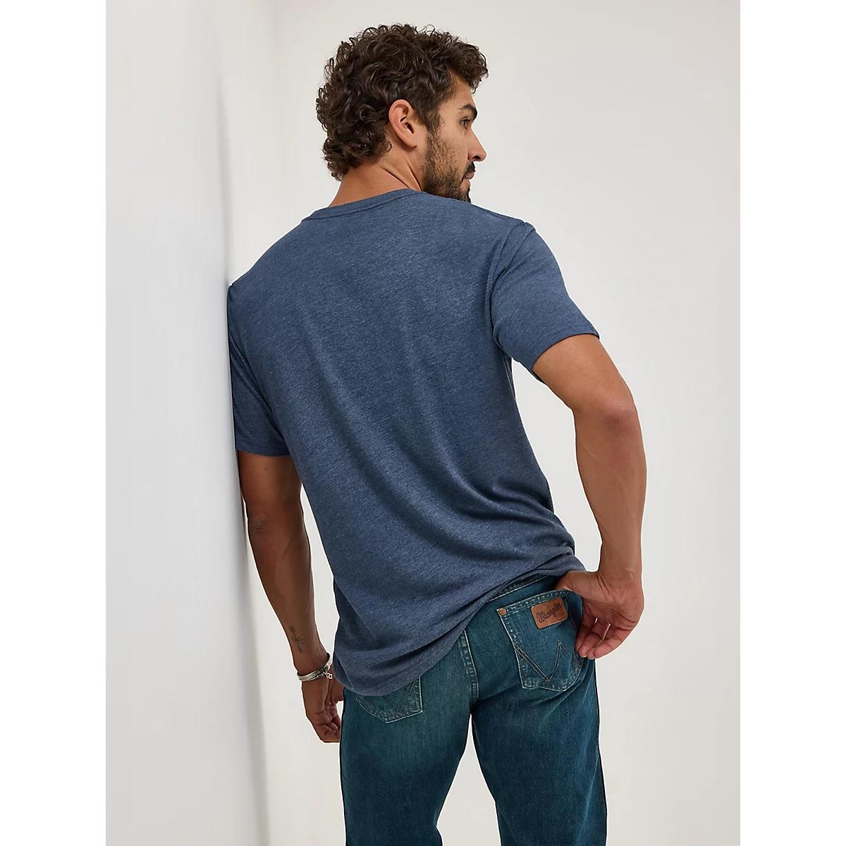 Men's Wrangler Retro® Slim Fit Bootcut Jean in River Wash Product Image