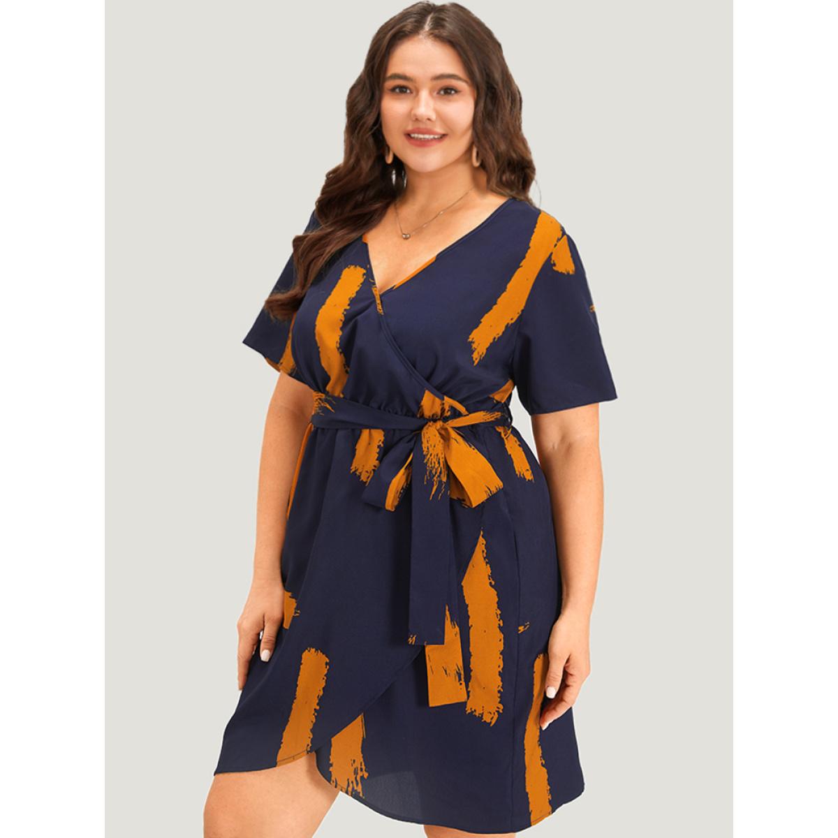 Plus Size Brush Print V Neck Pocket Wrap Hem Belted Dress DarkBlue Women Elegant Wrap V-neck Short sleeve Curvy Short Dress BloomChic 14-16/1X Product Image