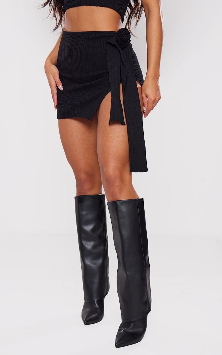 Black Rib Knit Flower Applique Mini Skirt Product Image