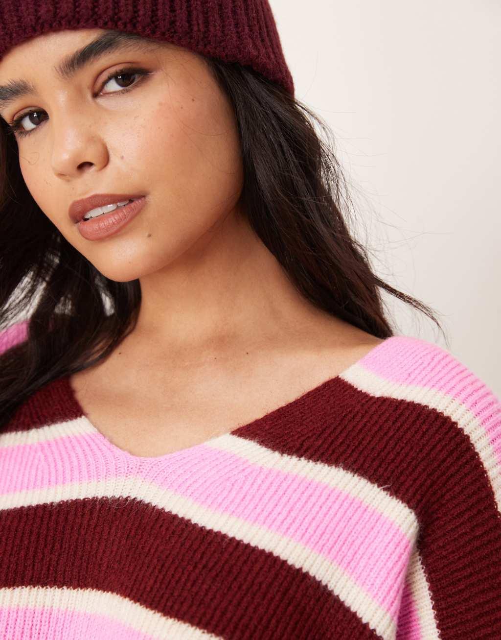 Miss Selfridge burgundy stripe v neck sweater Product Image