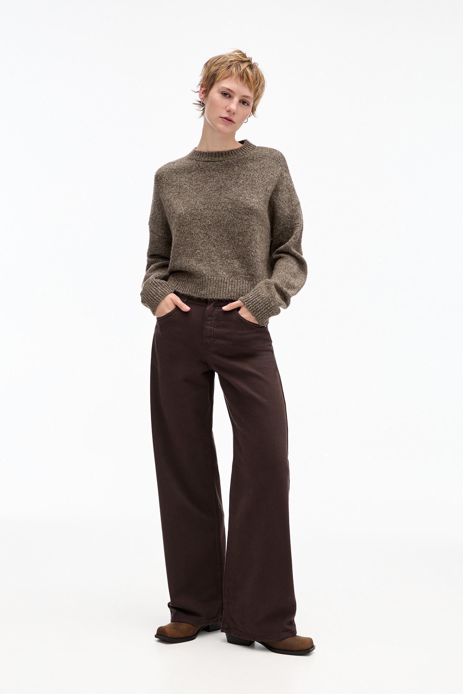 Basic sweater Product Image