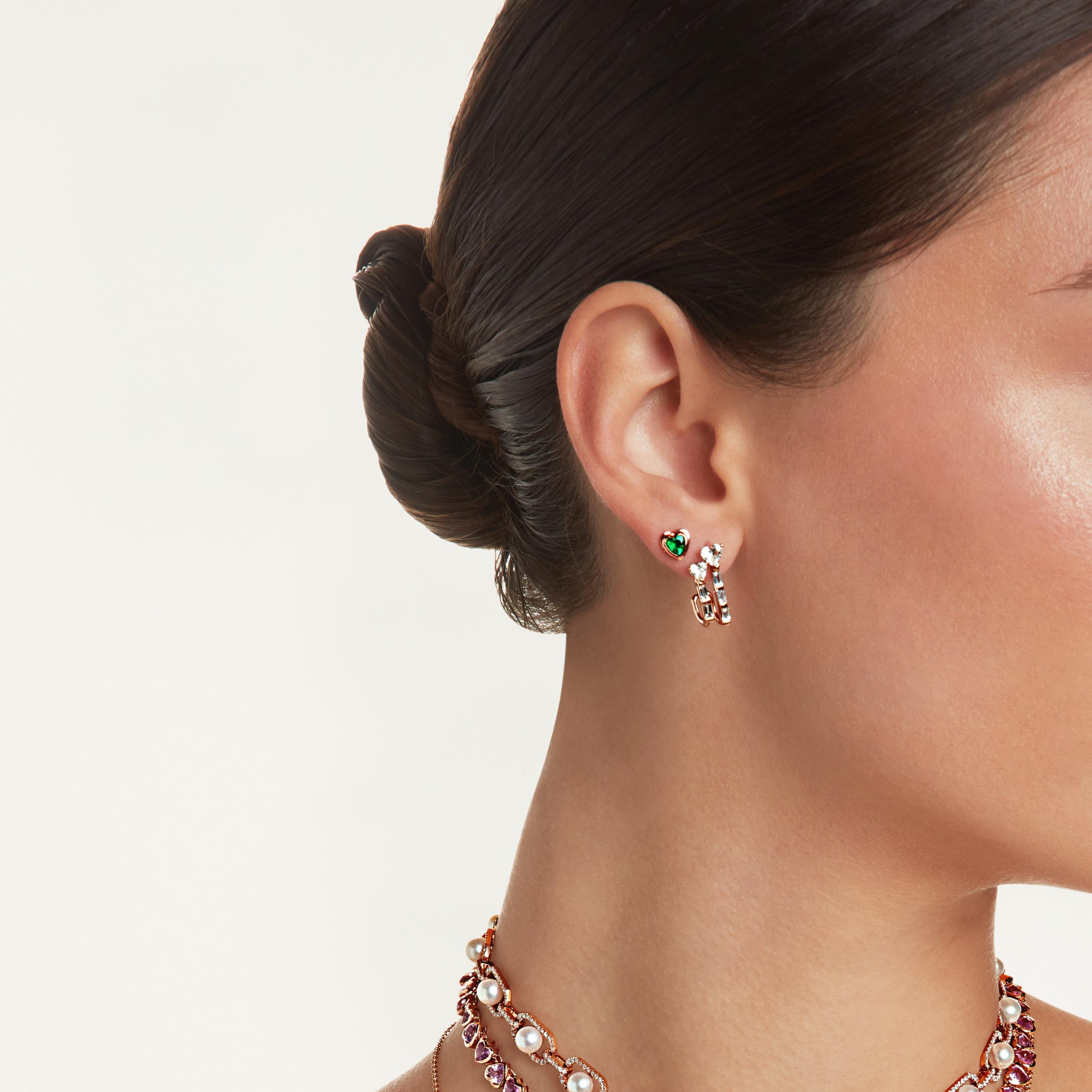 SINGLE EMERALD BEZEL HEART STUD Product Image