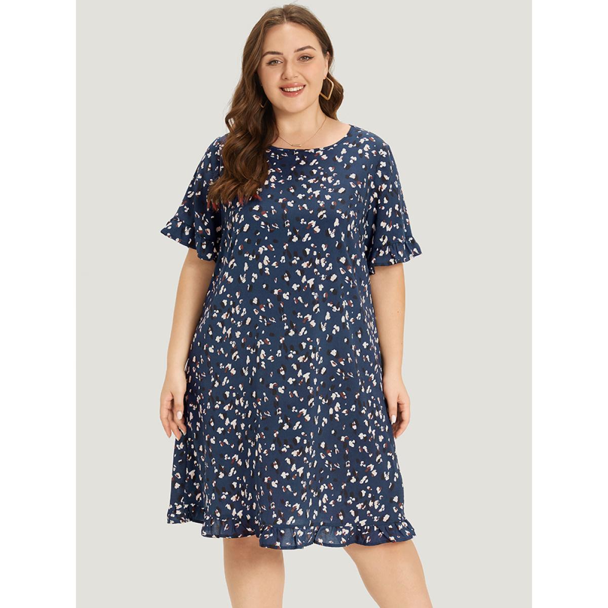 Plus Size Allover Print Pocket Flutter Trim Dress DarkBlue Women Elegant Pocket Round Neck Short sleeve Curvy Knee Dress BloomChic 26/4X Product Image