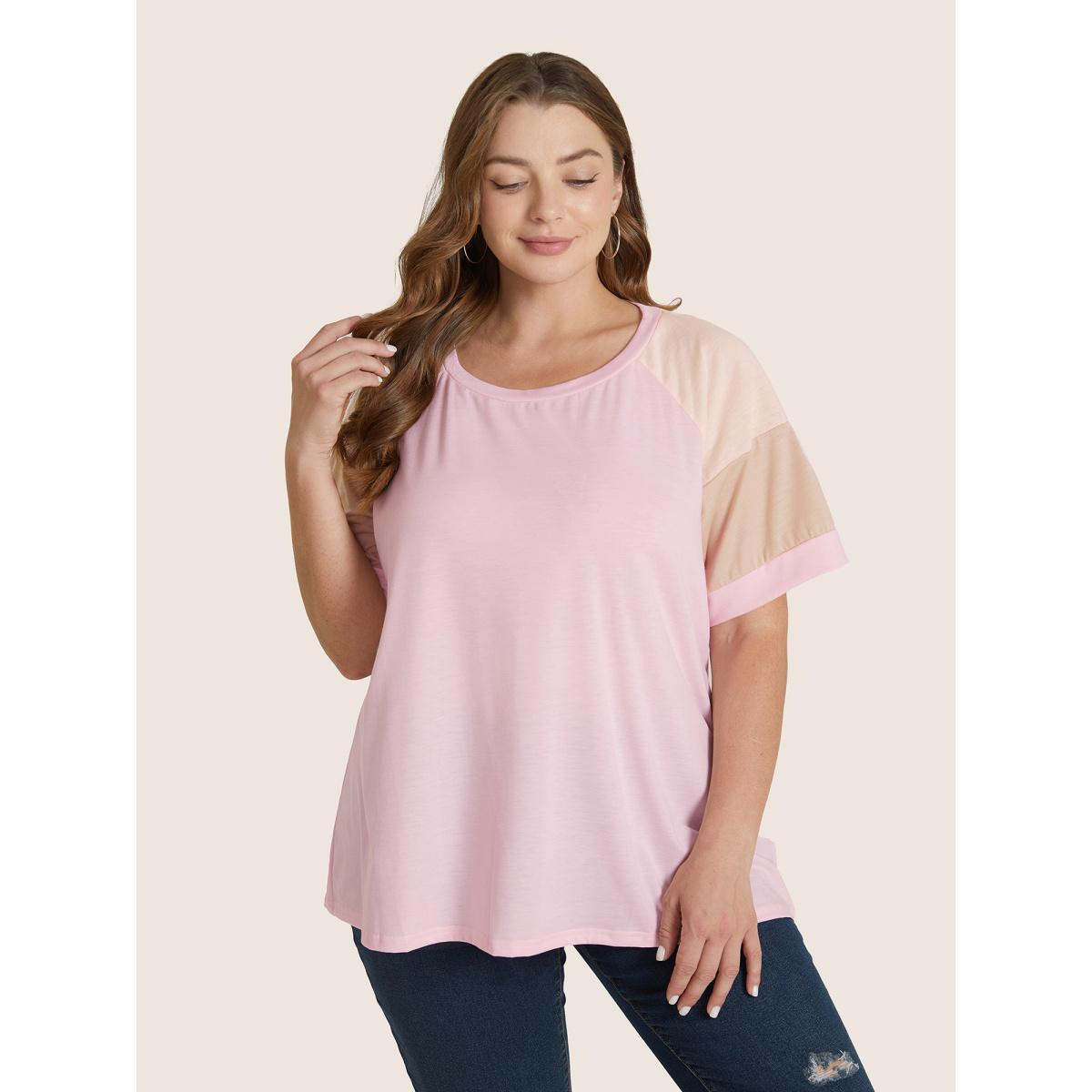 Plus Size Colorblock Contrast Crew Neck Raglan Sleeve T-shirt Crepe Women Leisure Contrast Colorblock Casual T-shirts BloomChic 14-16/1X Product Image