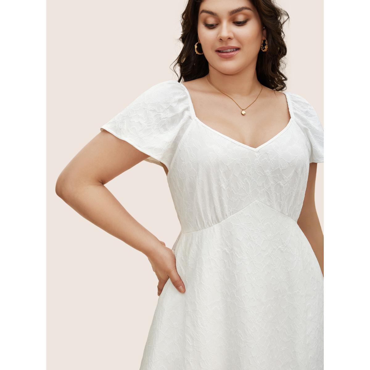 Plus Size Heart Neckline Jacquard Textured Midi Dress Ivory Women Resort Texture Heart neckline Short sleeve Curvy BloomChic 10/M Product Image