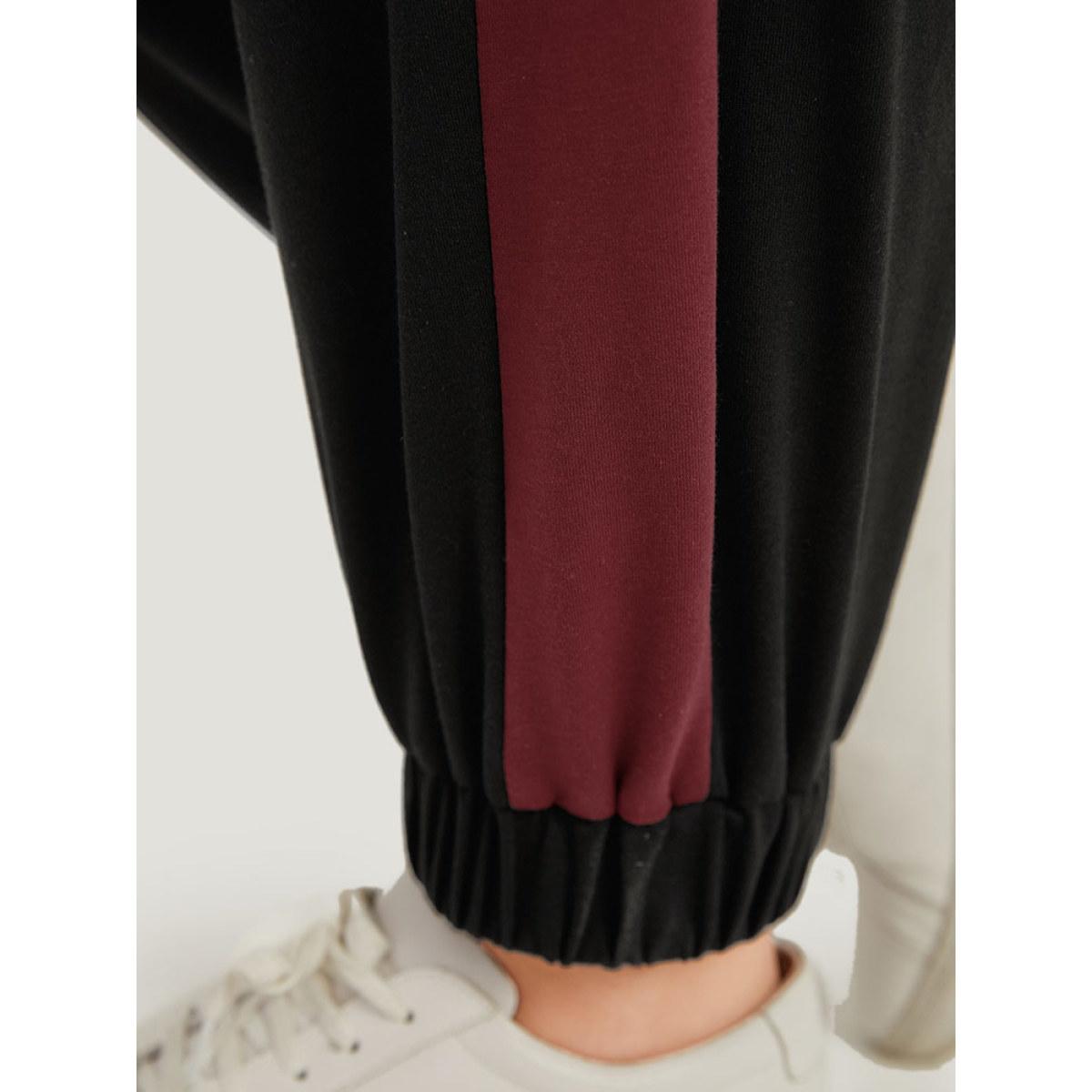Contrast Patchwork Pocket Elastic Waist Carrot Sweatpants Black Plus Size Women Casual Dailywear Contrast 12/L Bloomchic Product Image