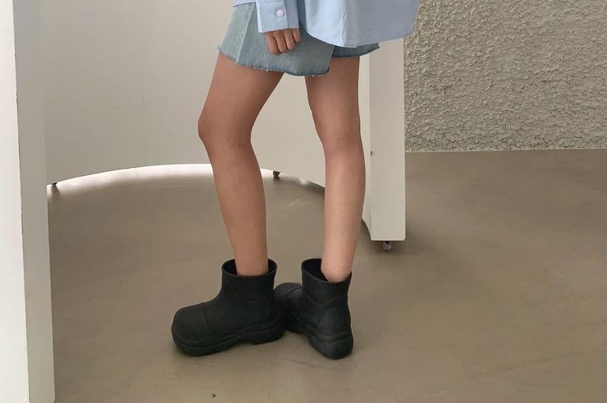 Long-Sleeve Plain Loose-Fit Shirt Product Image