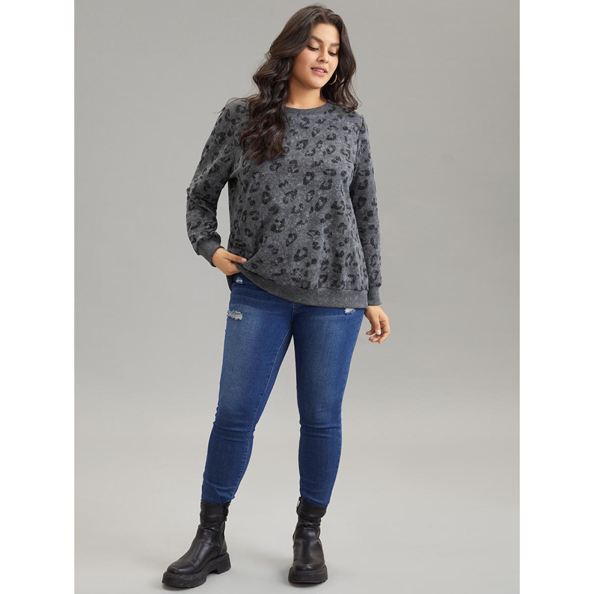 Plus Size Leopard Graphic Rib Knit Elastic Hem Sweatshirt Women DimGray Casual Rib Knit Round Neck Dailywear Sweatshirts BloomChic 14-16/1X Product Image
