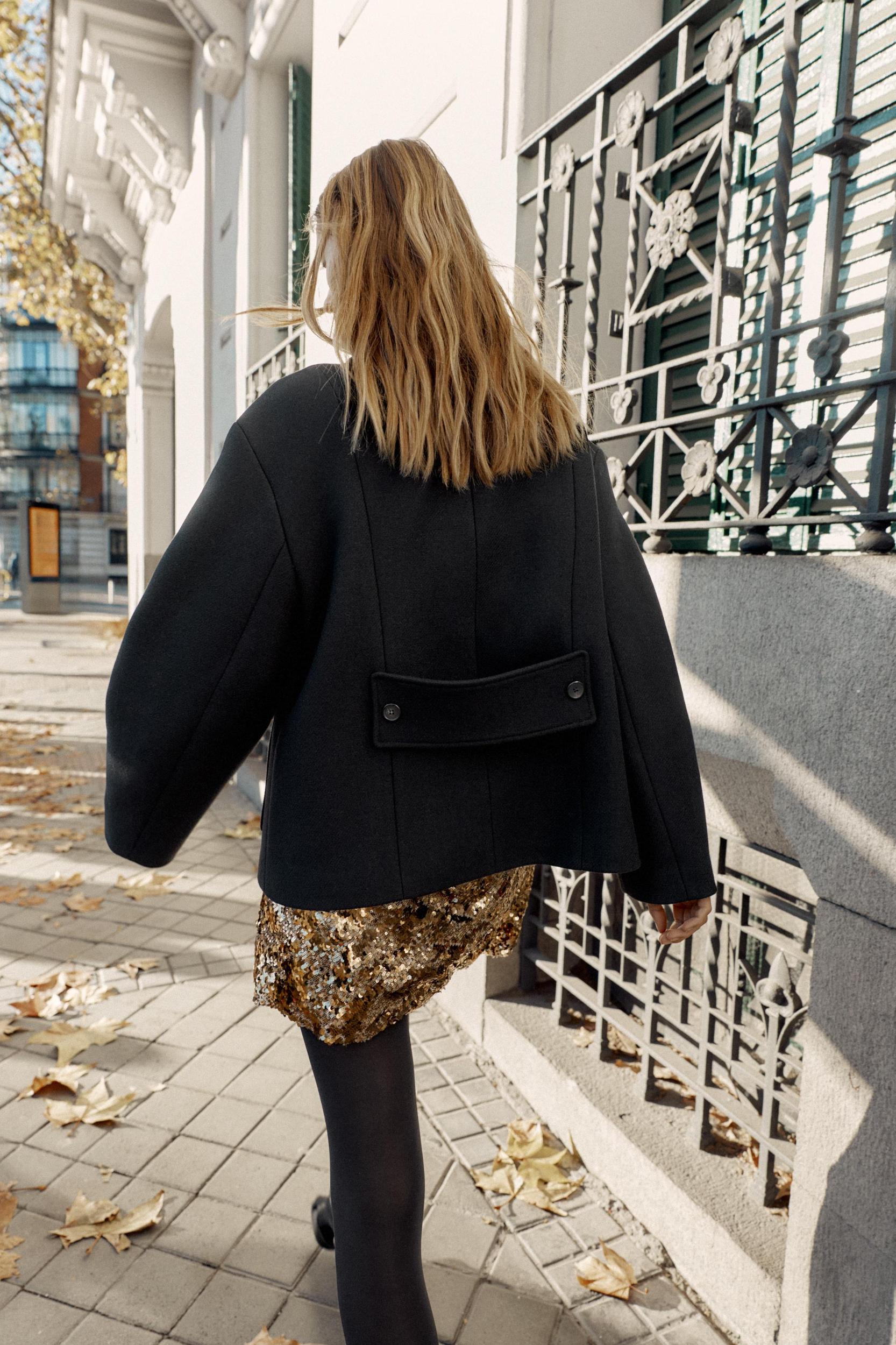 SHORT WOOL COAT WITH HIGH NECK Product Image