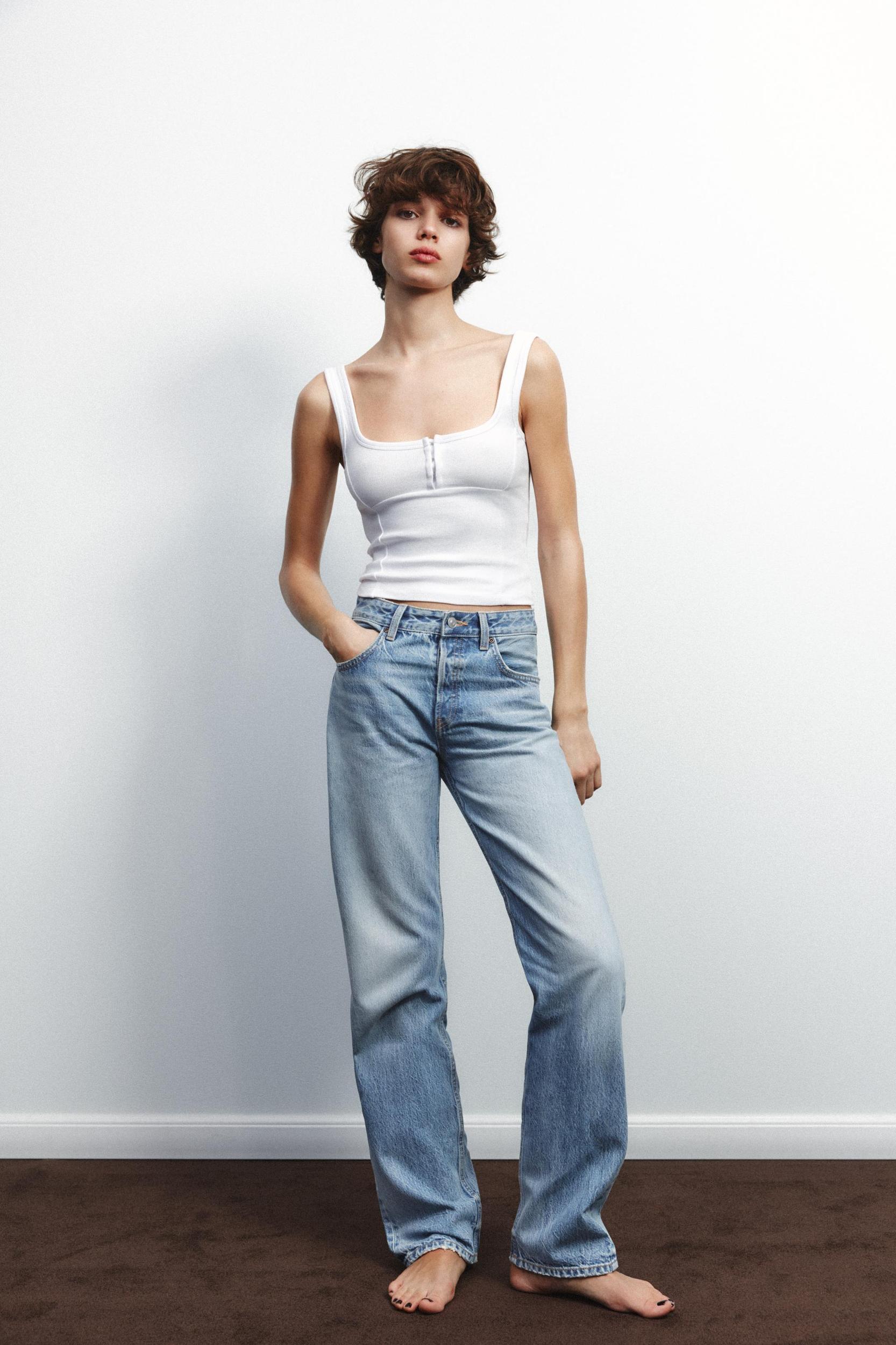 CLASP TANK TOP Product Image