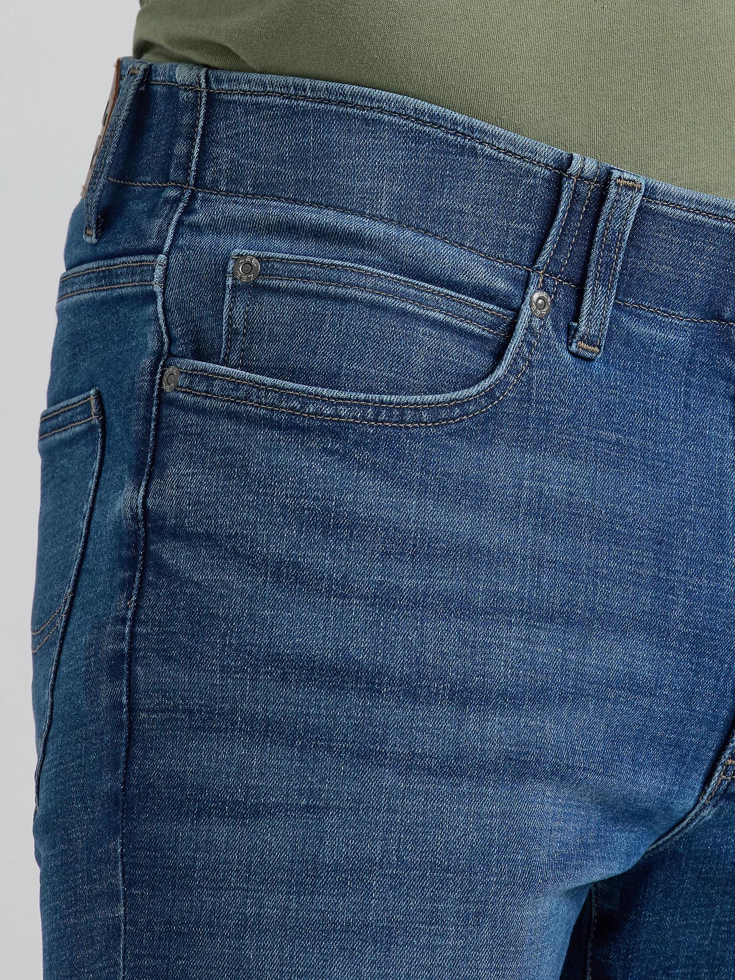 Men's Extreme Motion Regular Taper Jean | Men's Jeans | Lee® Product Image