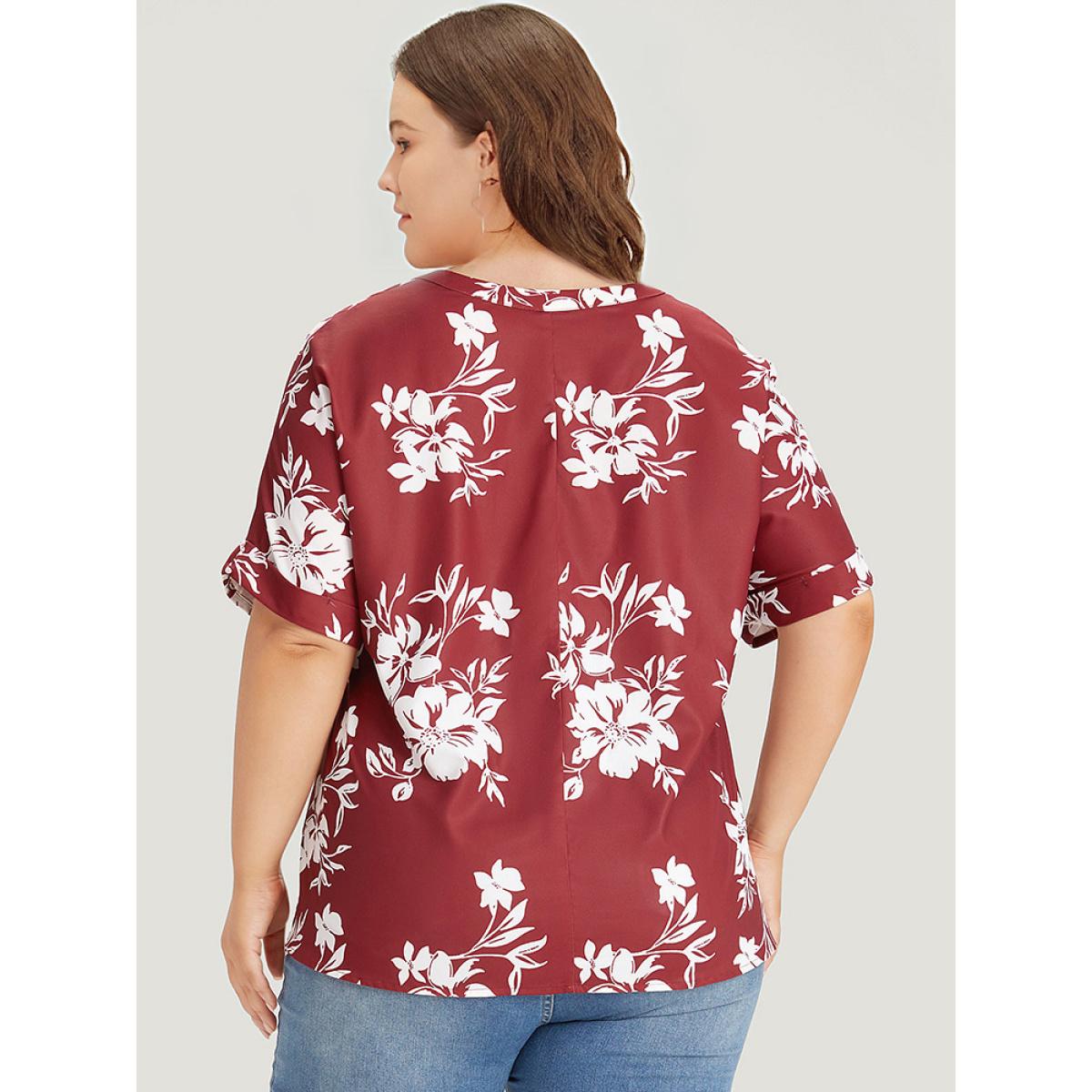 Plus Size Multicolor Silhouette Floral Print Notched Roll Sleeve Blouse Women Elegant Short sleeve V-neck Dailywear Blouses BloomChic 26/4X Product Image