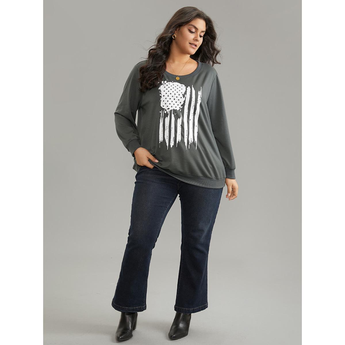 Plus Size Brush Print Star Round Neck Sweatshirt Women DarkGray Casual Plain Dailywear Sweatshirts BloomChic 22-24/3X Product Image