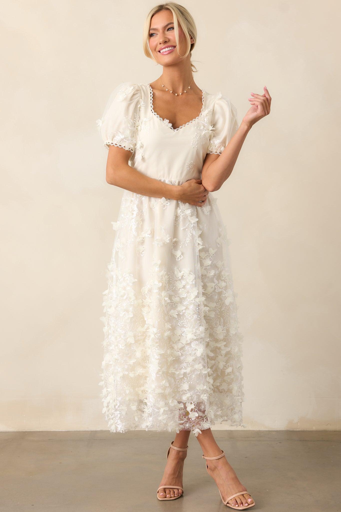 Daffodils & Daydreams Ivory Floral Puff Sleeve Maxi Dress Product Image