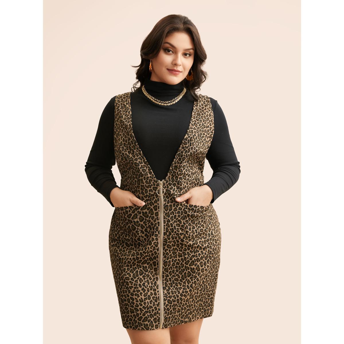 Plus Size Leopard Print O Ring Zipper Dress Leopard Women Elegant Non Deep V-neck Sleeveless Curvy BloomChic 10/M Product Image