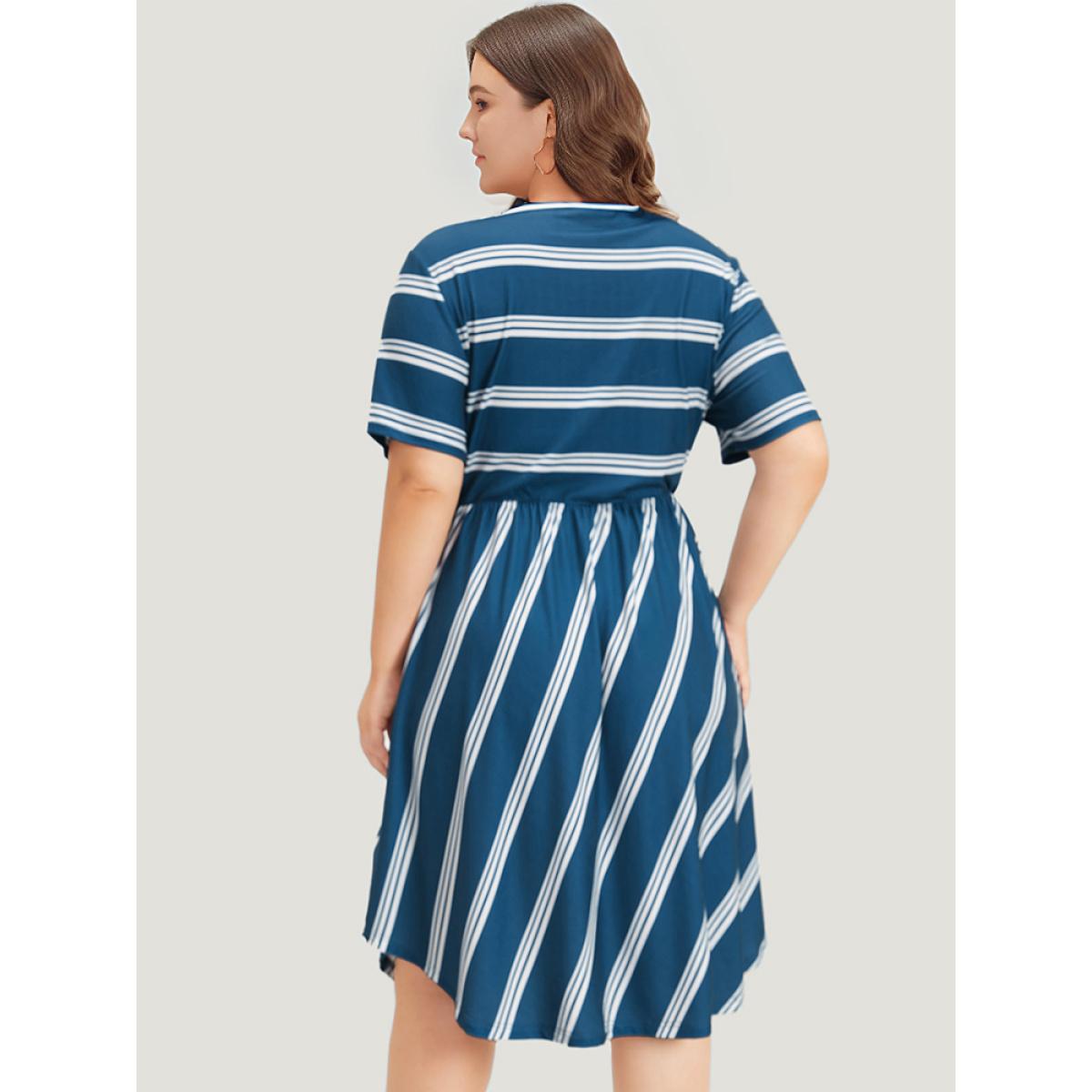 Plus Size Striped Print Pocket Crisscross Curved Hem Dress Blue Women Elegant Gathered V-neck Short sleeve Curvy Knee Dress BloomChic 28/5X Product Image