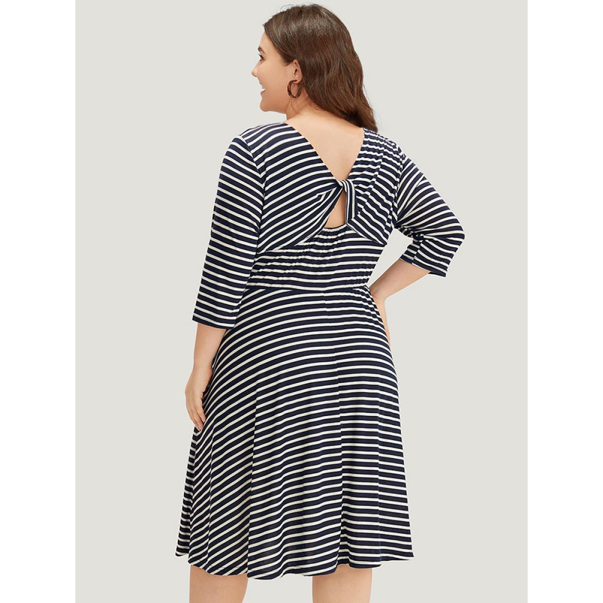 Plus Size Striped Crew Neck Pocket Twist Back Dress Indigo Women Casual Elastic Waist Round Neck Elbow-length sleeve Curvy Midi Dress BloomChic 12/L Product Image