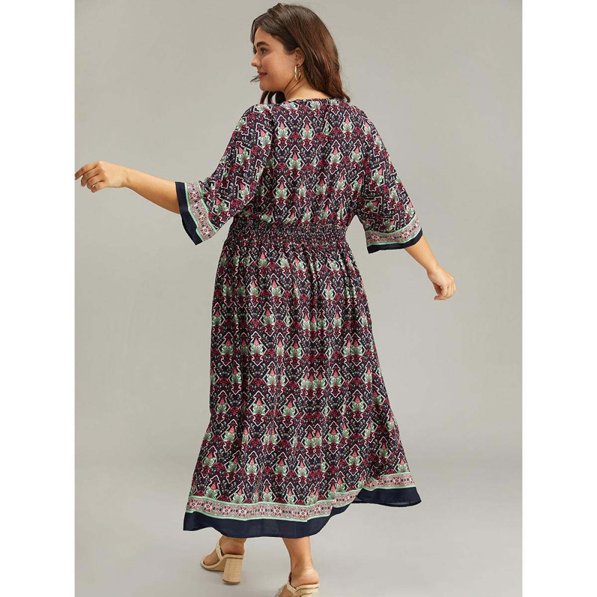 Plus Size Bandana Print Batwing Sleeve Shirred Dress DarkBlue Women Vacation Printed V-neck Half Sleeve Curvy Midi Dress BloomChic 28/5X Product Image