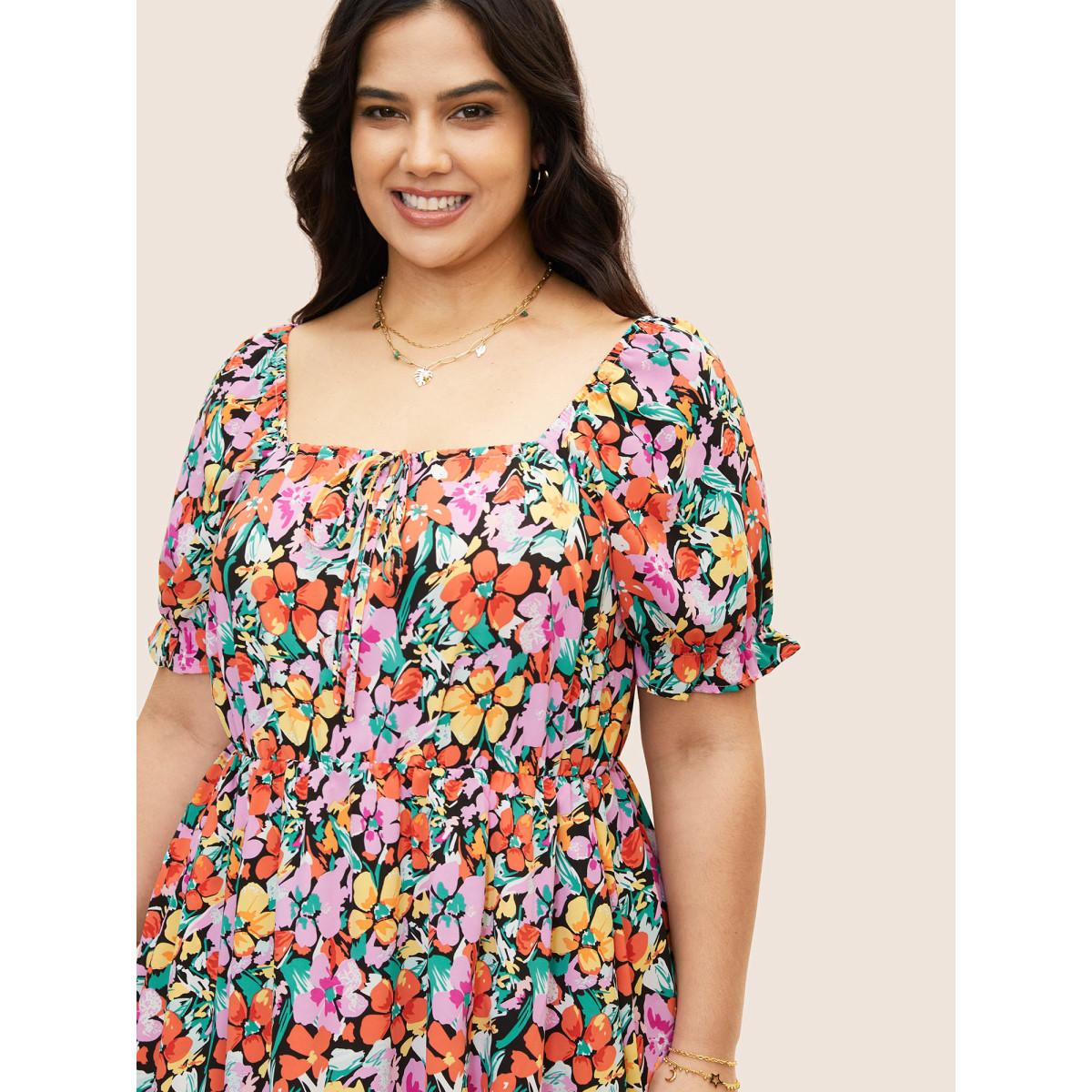 Plus Size Square Neck Floral Drawstring Split Hem Dress Black Women Elegant Gathered Square Neck Short sleeve Curvy BloomChic 14-16/1X Product Image