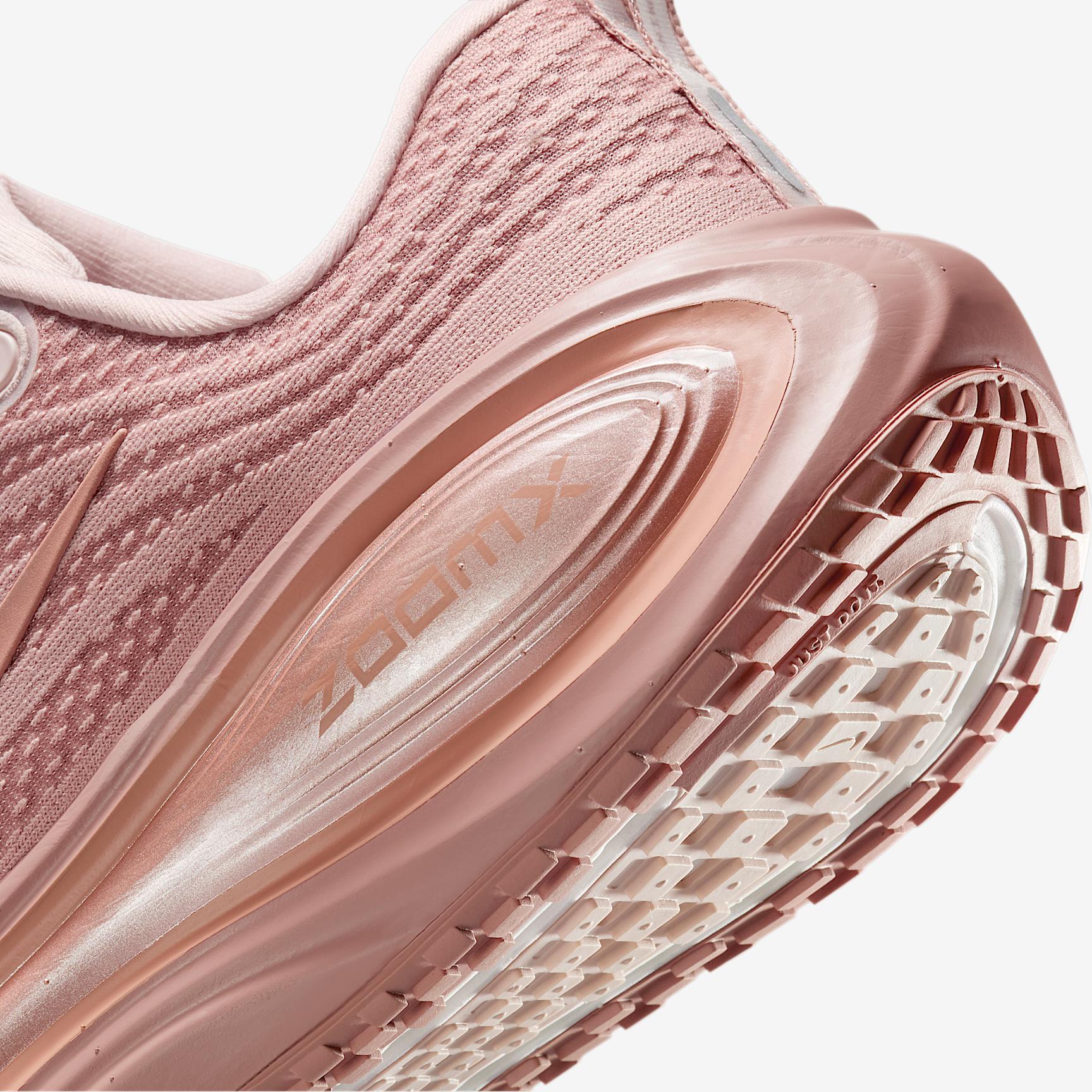 Nike Womens Vomero Plus Road Running Shoes | HV8154-601 Product Image