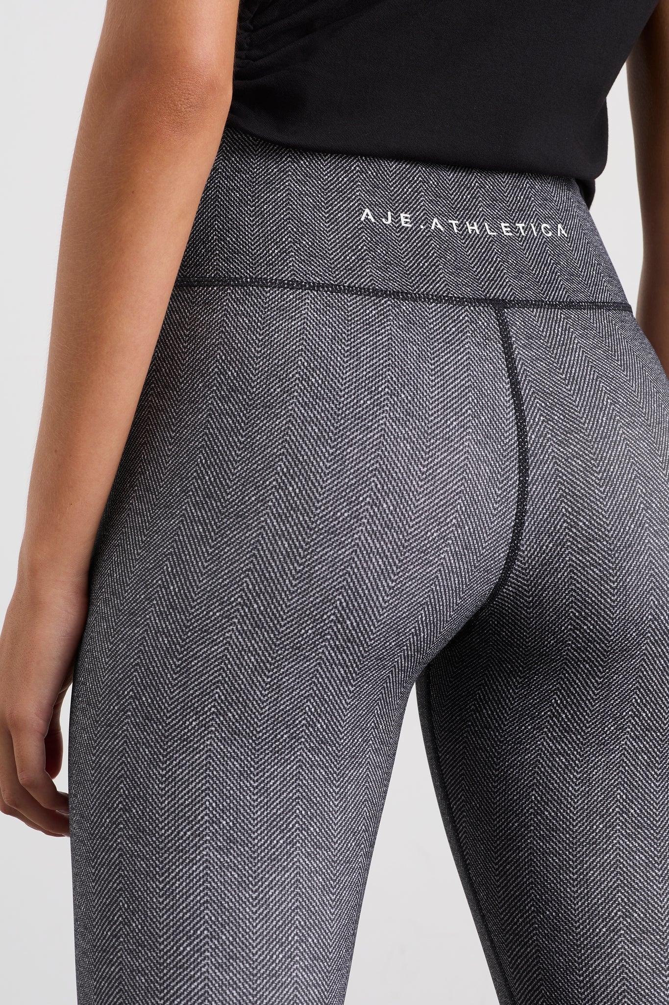 Split Hem Leggings 205 Product Image