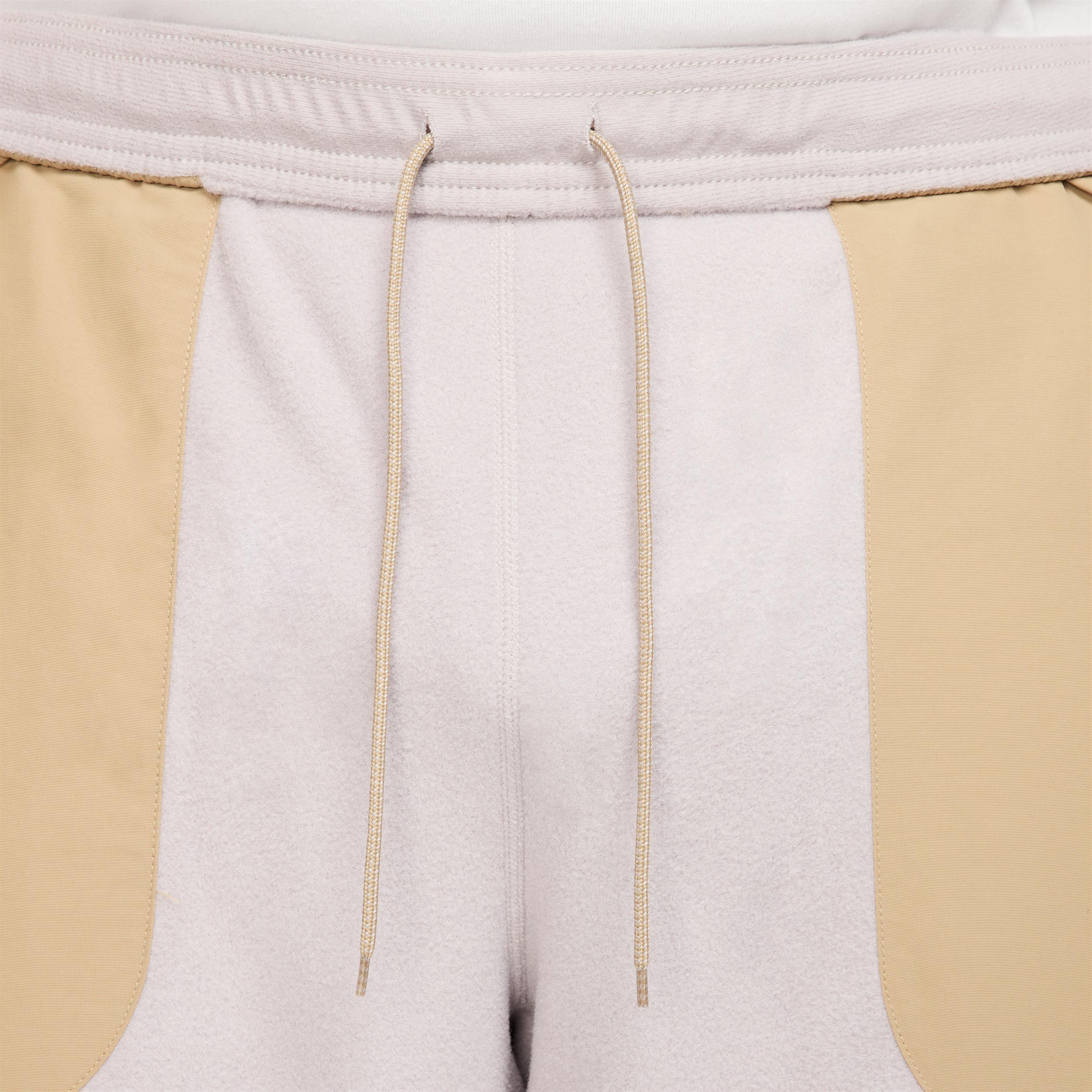 Men's Nike ACG "Wolf Tree" Plus Fleece Pants Product Image