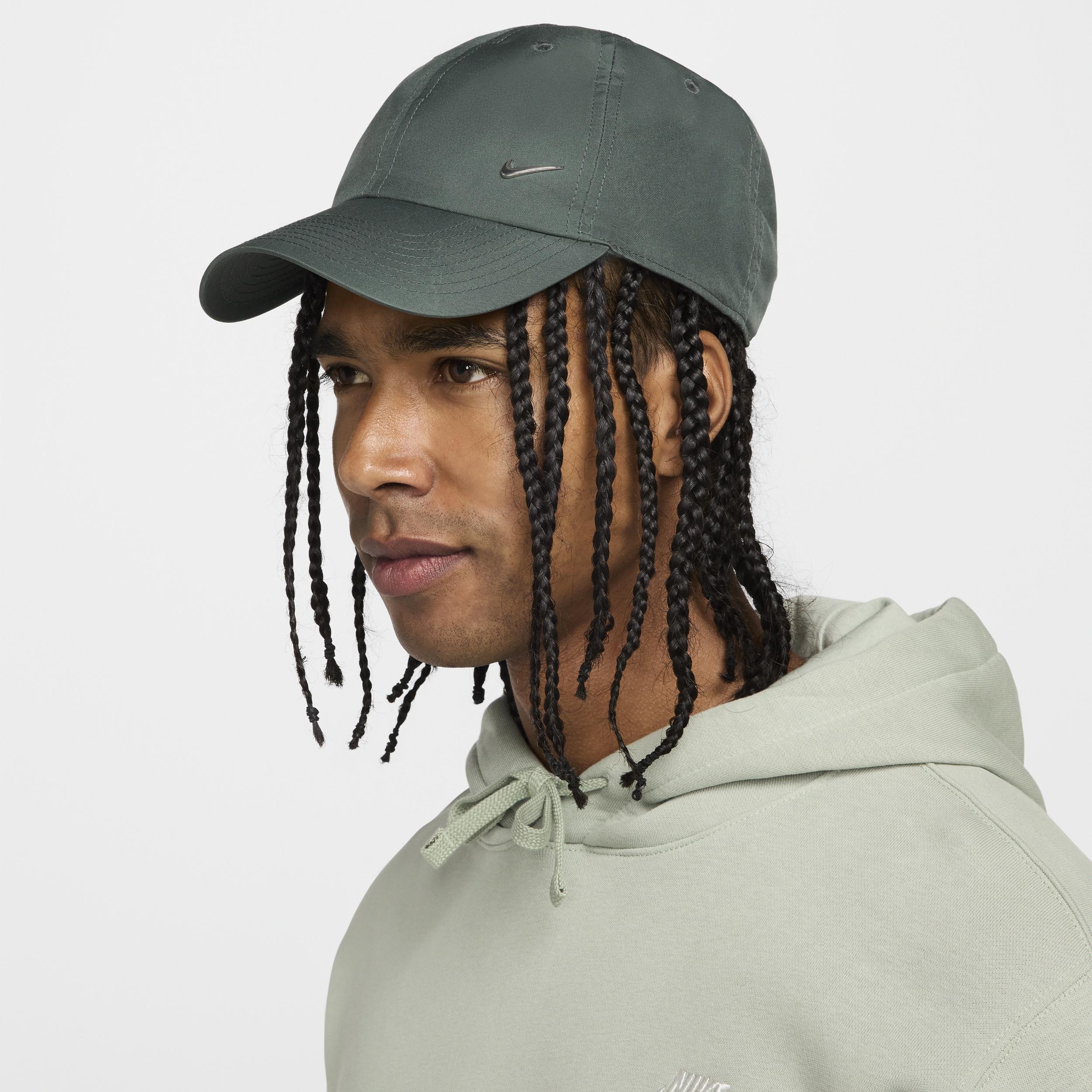 Nike Dri-FIT Club Unstructured Metal Swoosh Cap Product Image