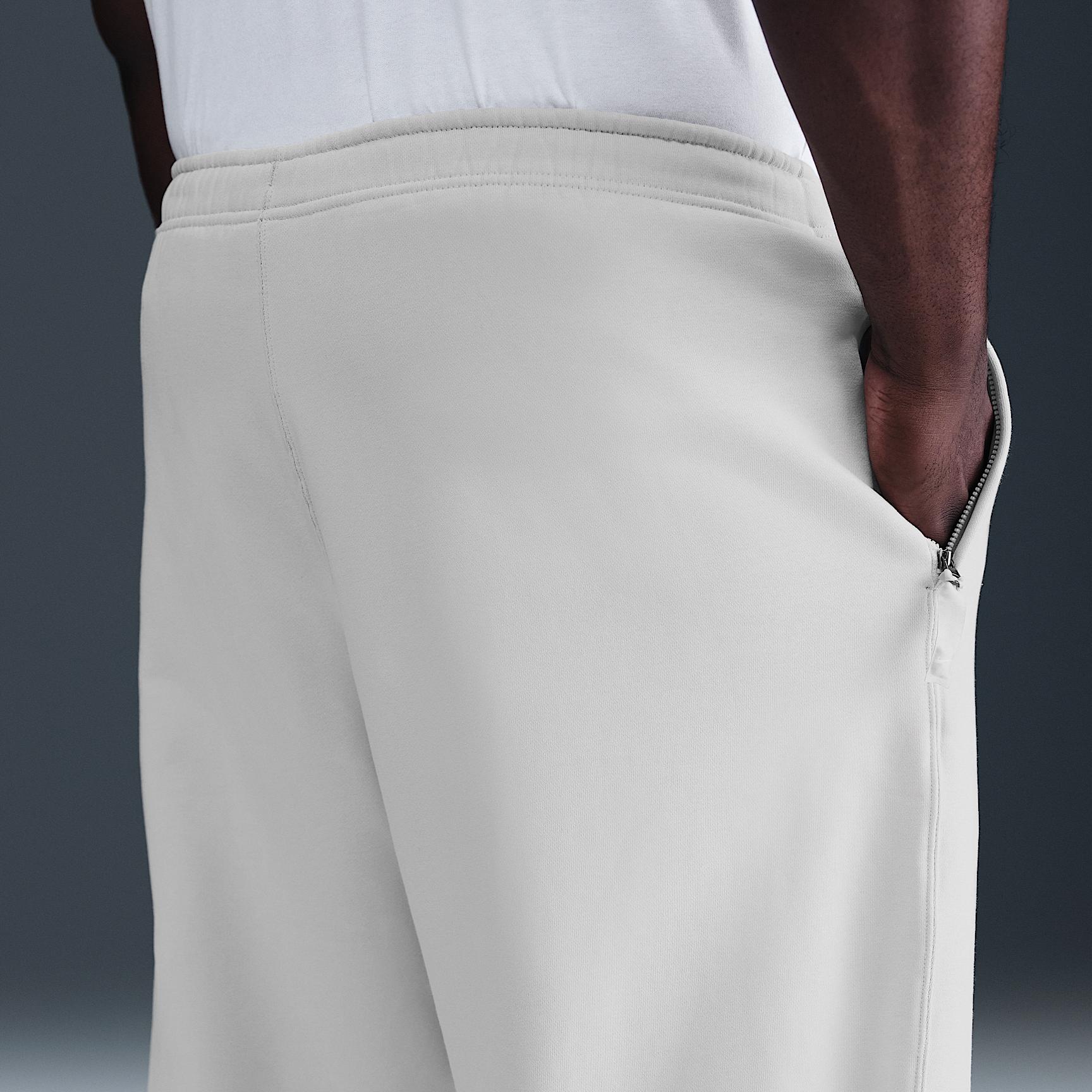 Nike Men's Solo Swoosh Fleece Pants Product Image