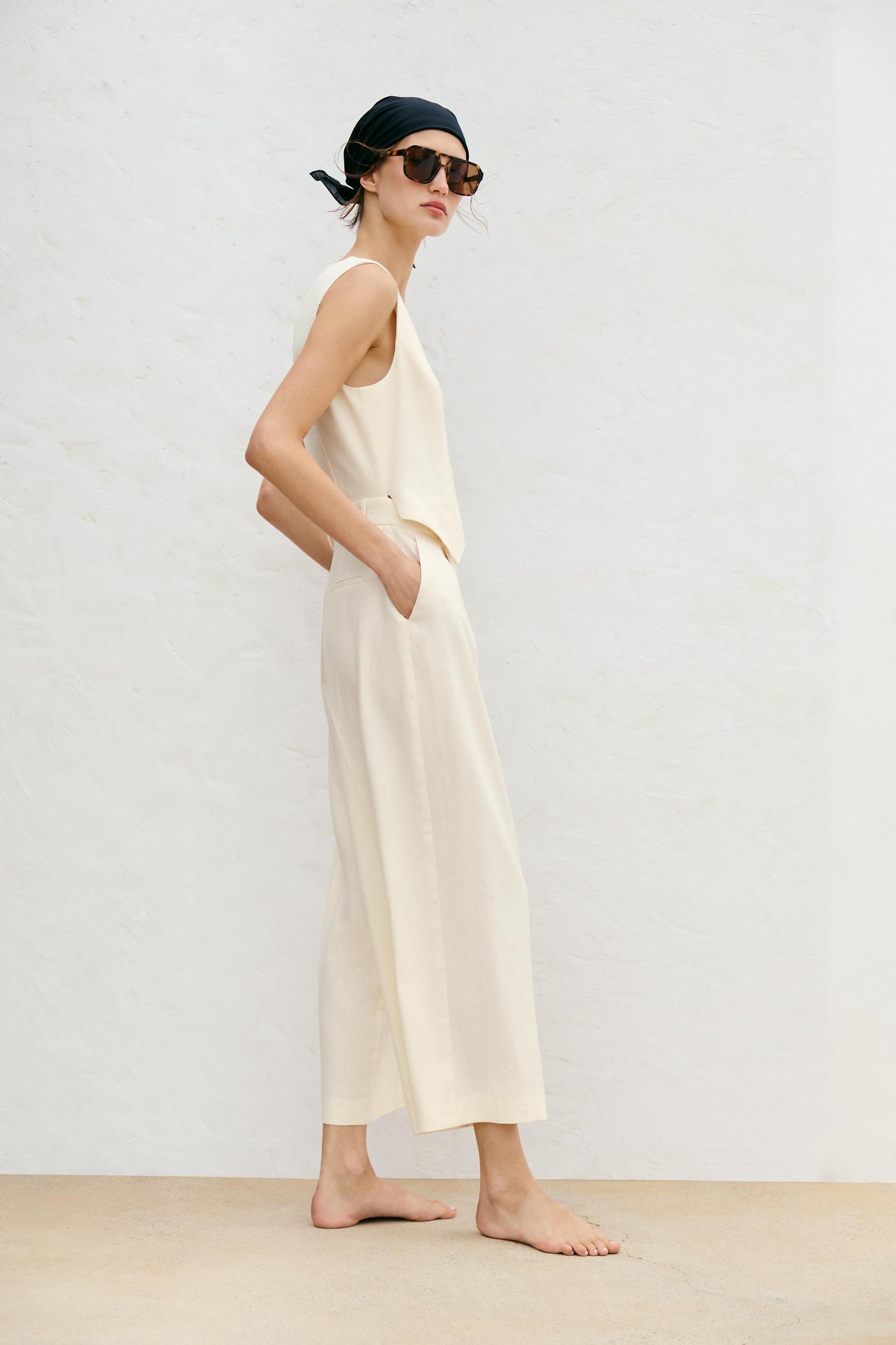 LONG LINEN VEST JUMPSUIT Product Image