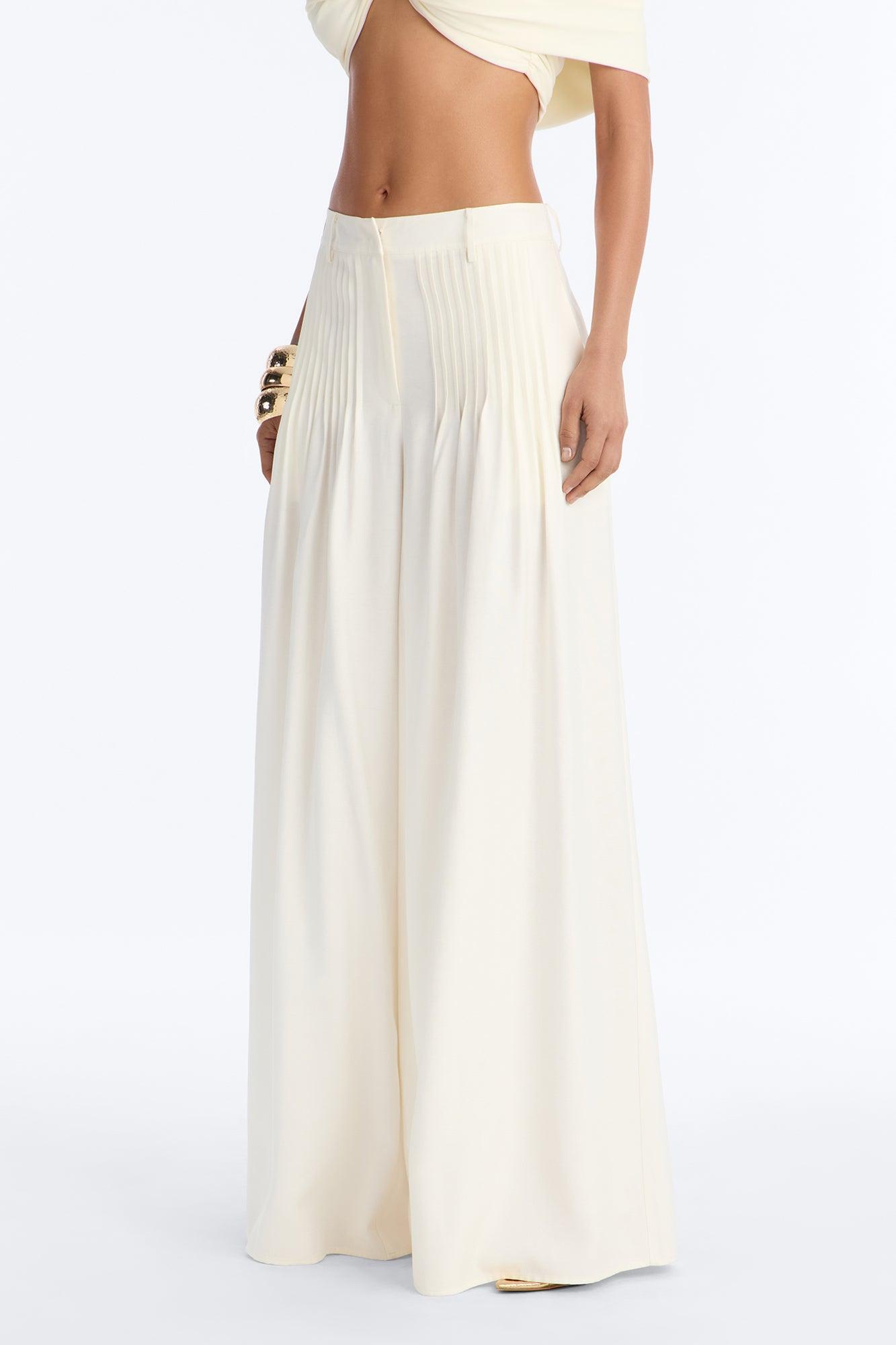 Settled In Pleated Wide Leg Pant 33″ - White Female Product Image