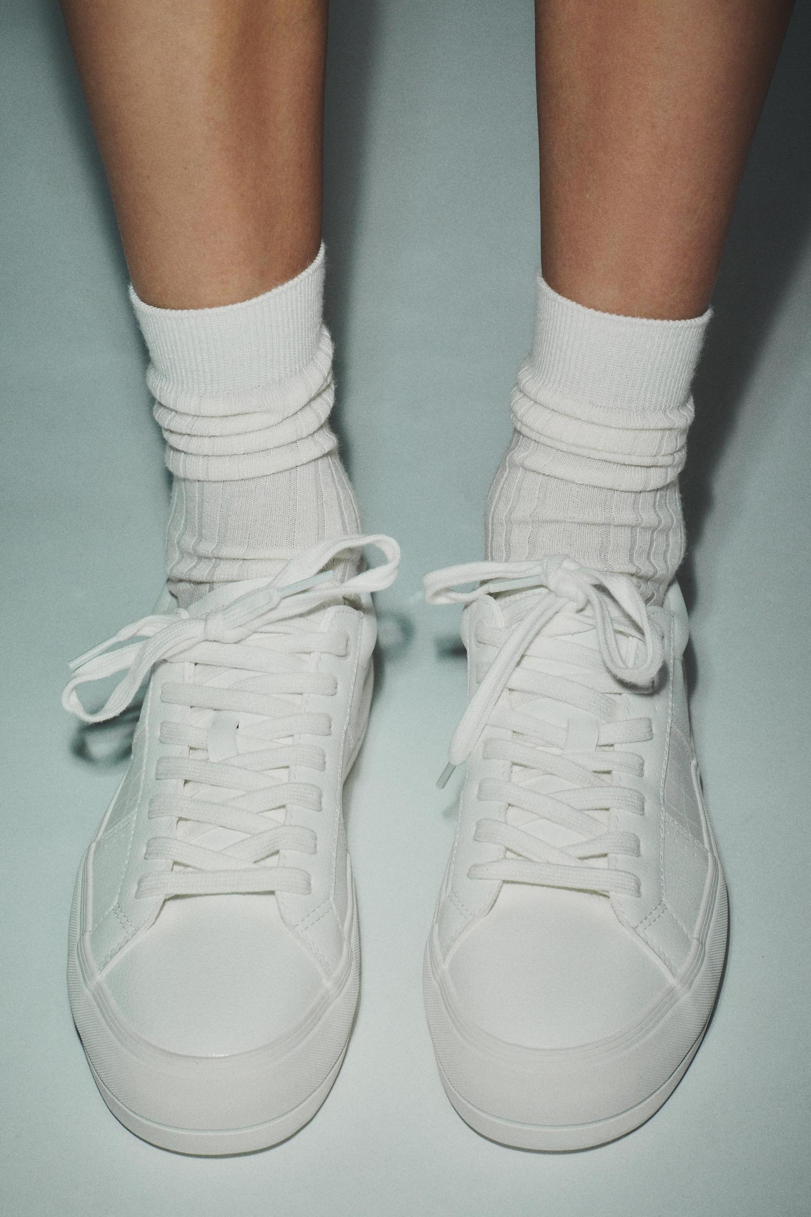 TOPSTITCHING DETAIL SNEAKERS Product Image