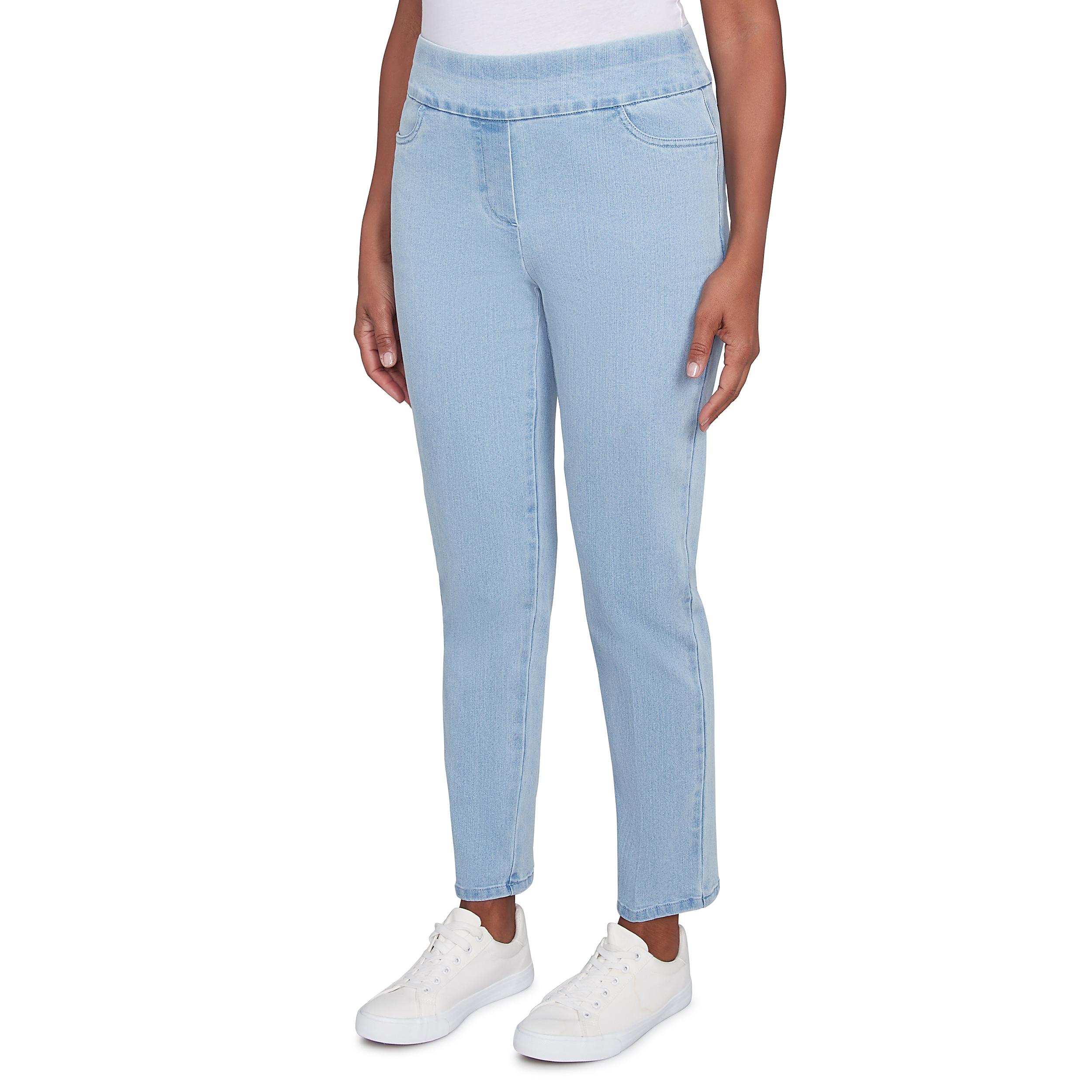 Alfred Dunner Women's Super Stretch Mid- Rise Short Length Pant- Petite Product Image