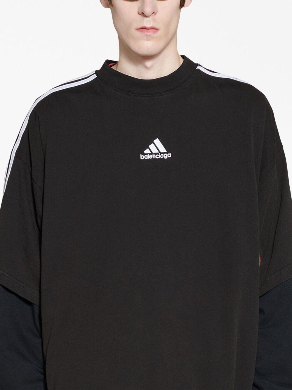 embroidered-logo colour-block T-shirt Product Image