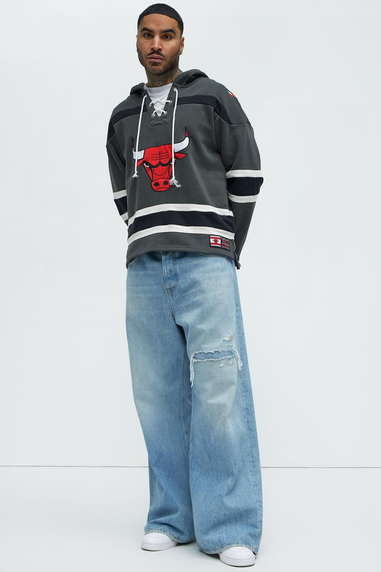 Bulls Body Check Hoodie - Grey Male Product Image