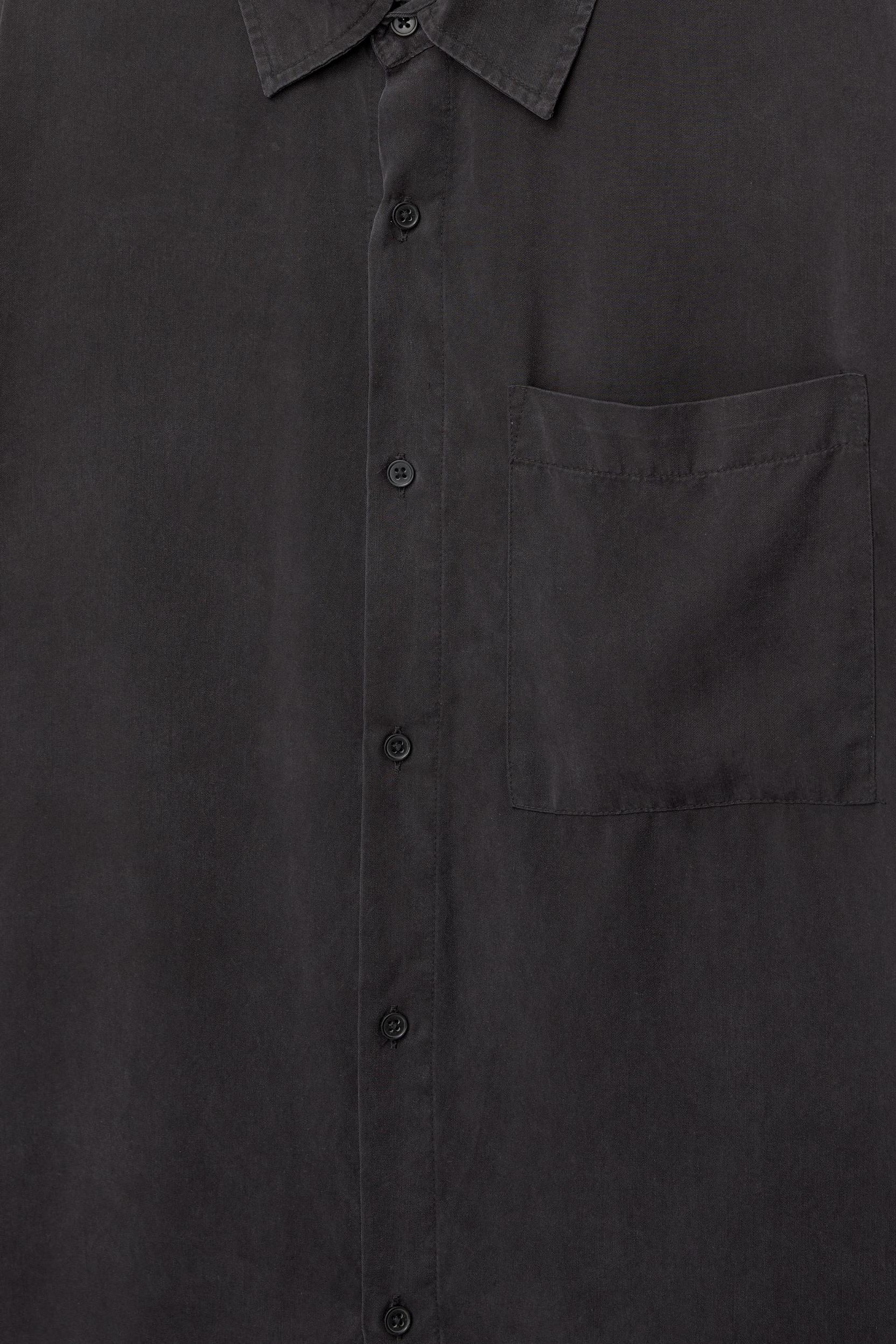 Short sleeve flowing shirt Product Image