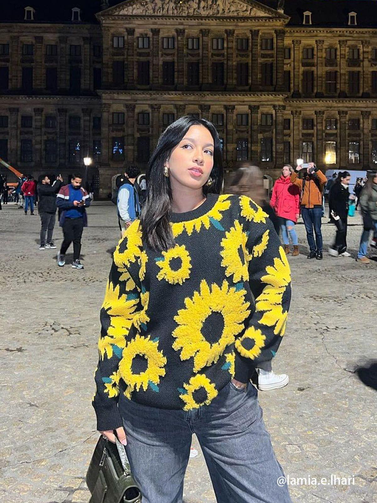 Aelfric Eden Sunflower Graphic Sweater @mouninaa Product Image