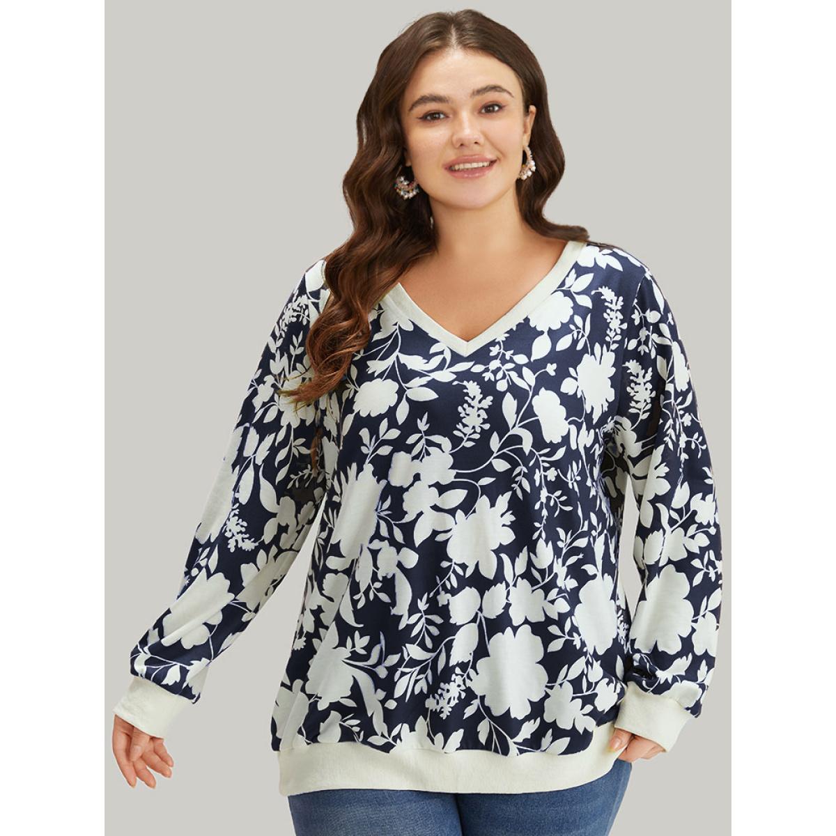 Plus Size Silhouette Floral Print Contrast Trim V Neck Sweatshirt Women BlackFlower Casual Elastic cuffs V-neck Dailywear Sweatshirts BloomChic 26/4X Product Image