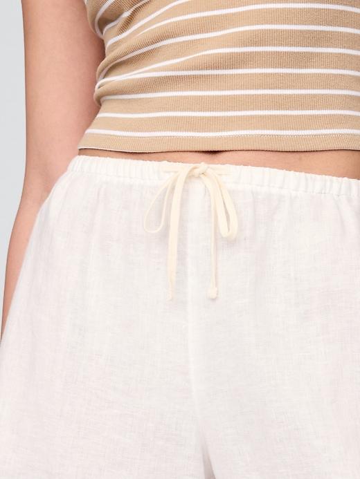 100% Linen Easy Shorts Product Image