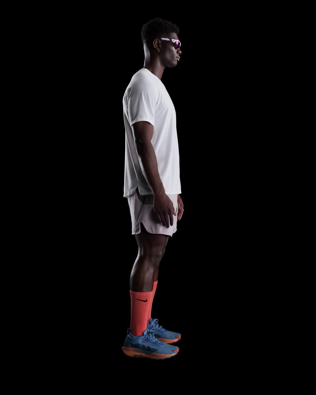 Nike Men's Solar Chase Dri-FIT ADV Short-Sleeve Running Top Product Image