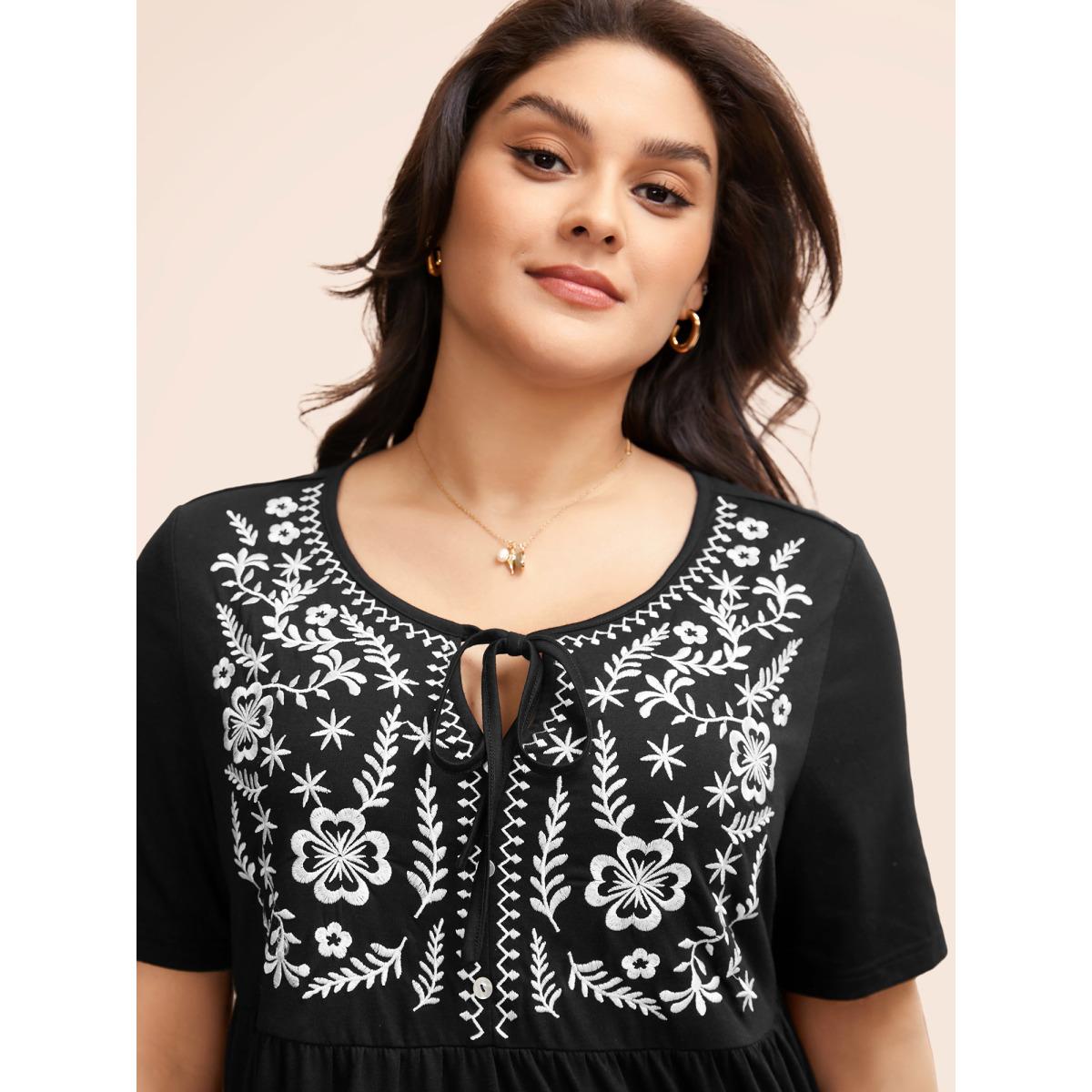 Plus Size Floral Embroidered Tie Knot T-shirt Black Women Elegant Tie knot Natural Flowers Round Neck Everyday T-shirts BloomChic 14-16/1X Product Image