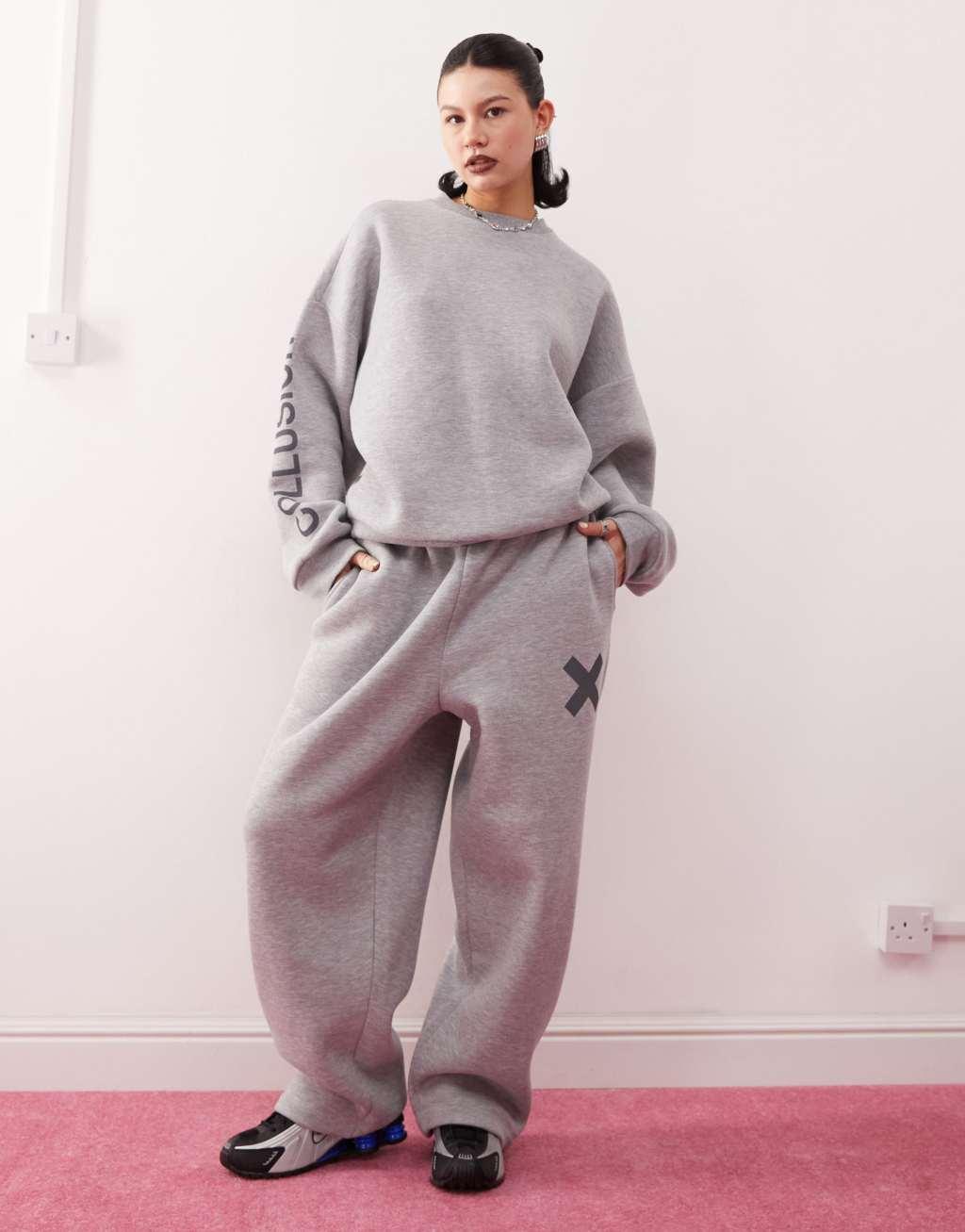 COLLUSION Boxy sweat in charcoal gray heather - part of a set Product Image