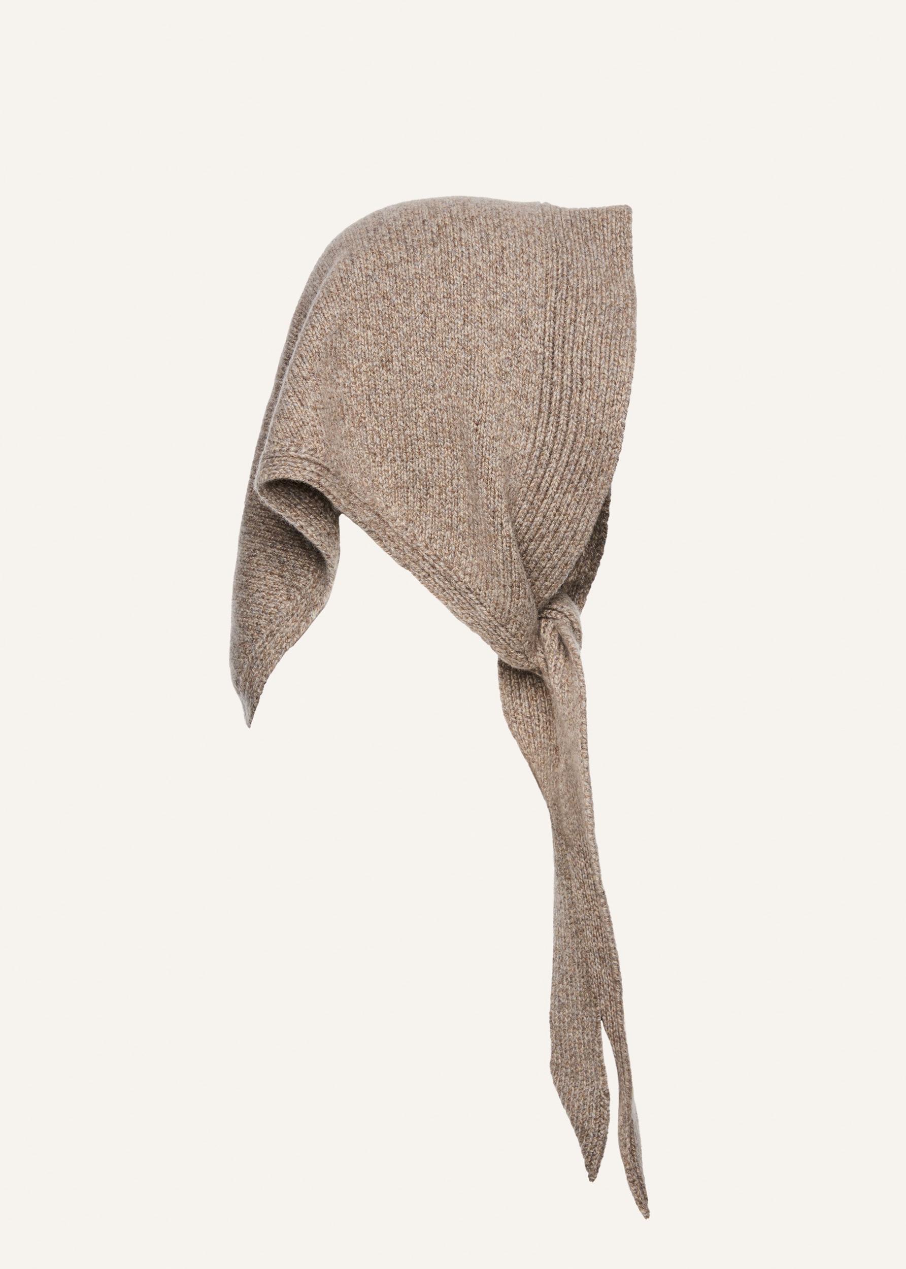 Knitwear tie scarf in beige Product Image