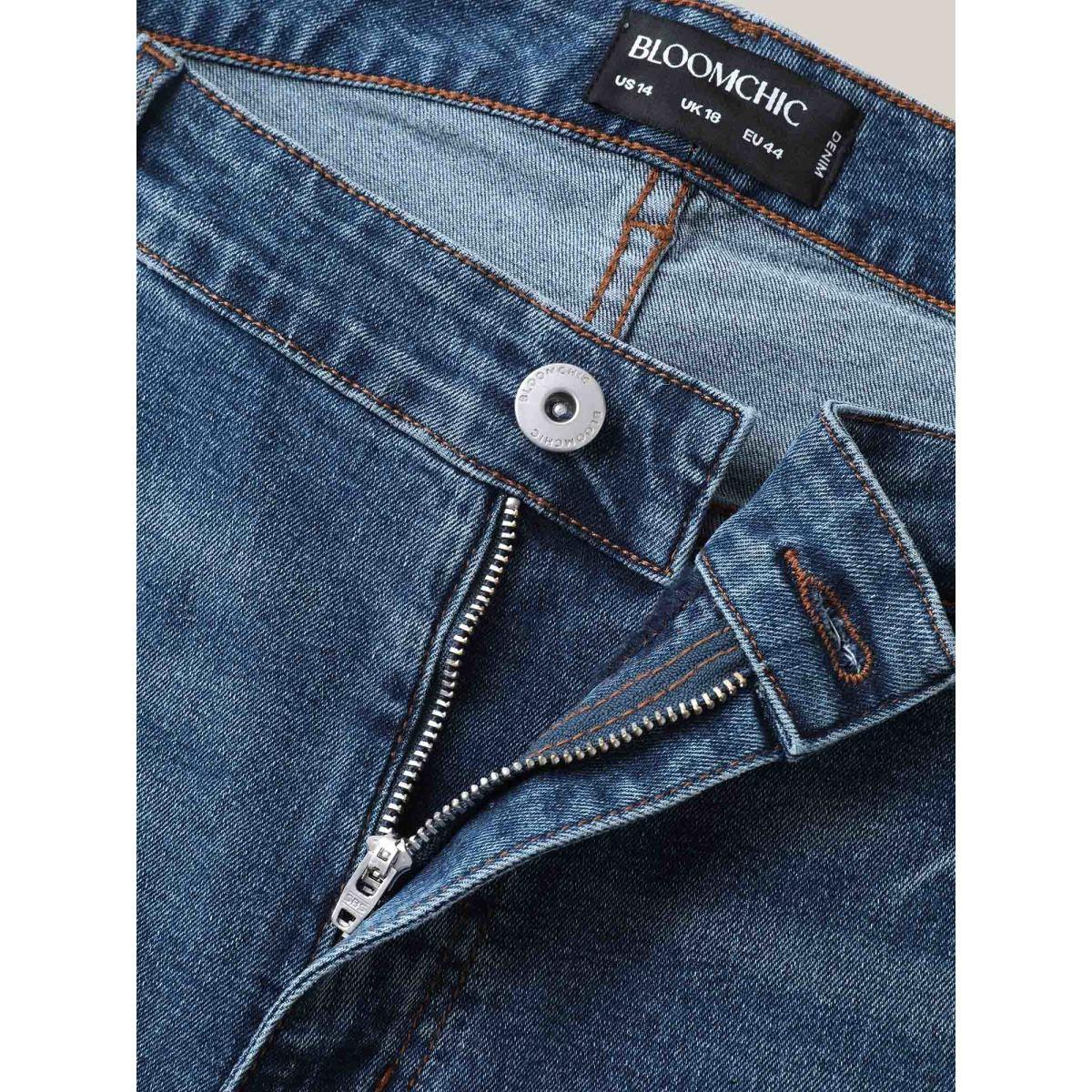 Plus Size Cowboy Waist Straight-Leg Mid-Rise Jeans Women Denimblue Leisure Medium stretch Slanted pocket Jeans BloomChic 28/5X Product Image