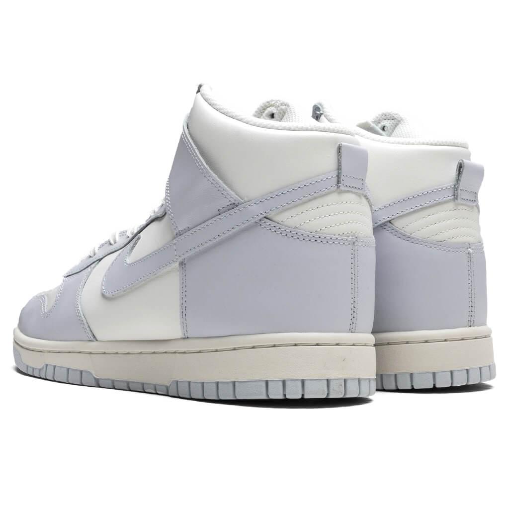 Women's Dunk High - Sail/Football Grey Female Product Image